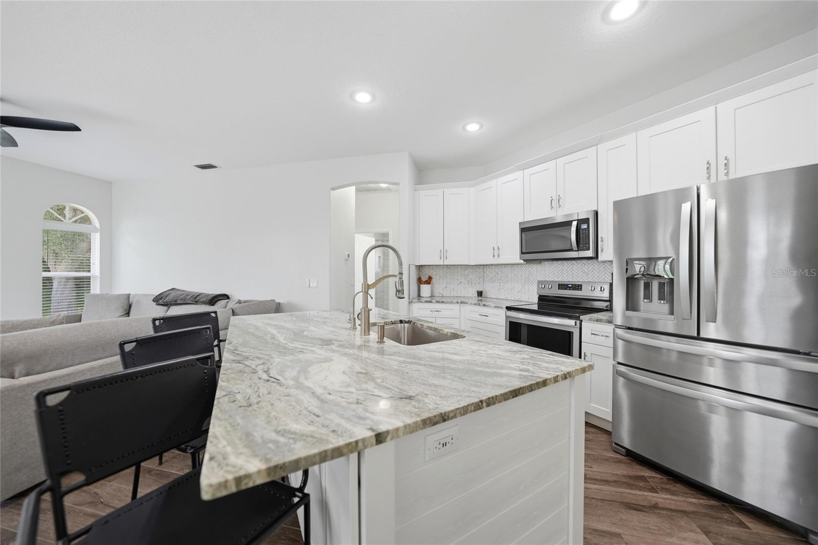 2880 VOGLER LN — photo 8