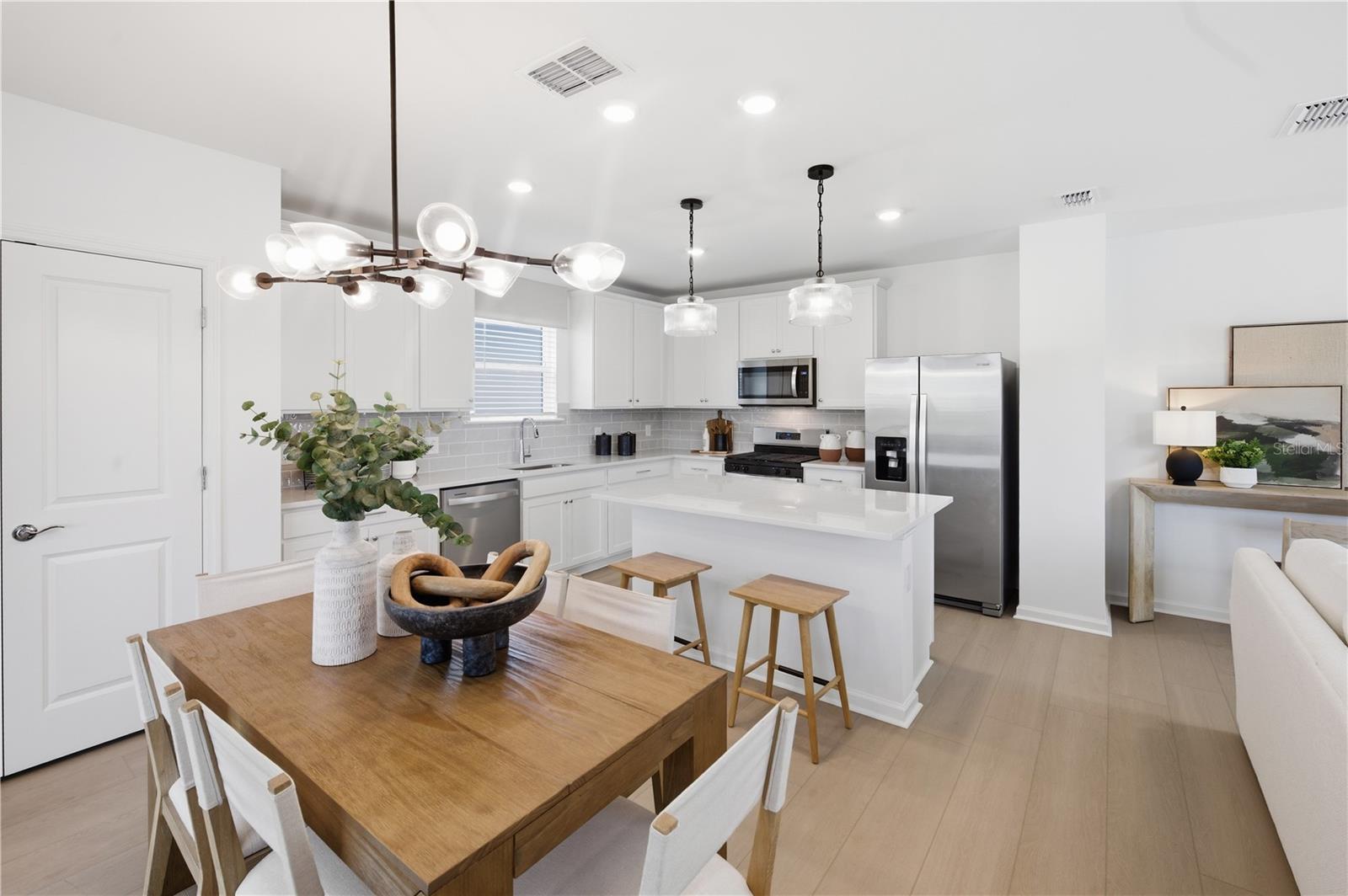 805 BALLEBY TRL — photo 4