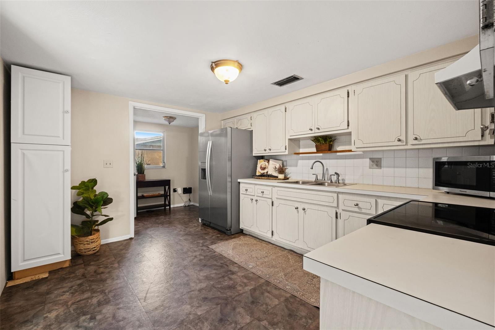 7710 BIRCHWOOD DR — photo 13
