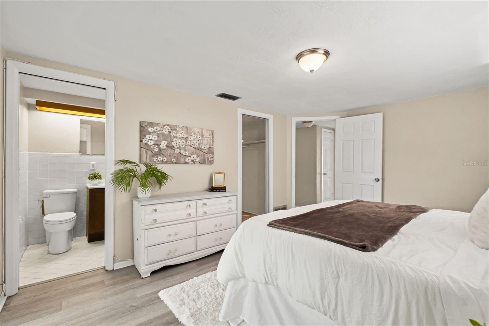 7710 BIRCHWOOD DR — photo 17
