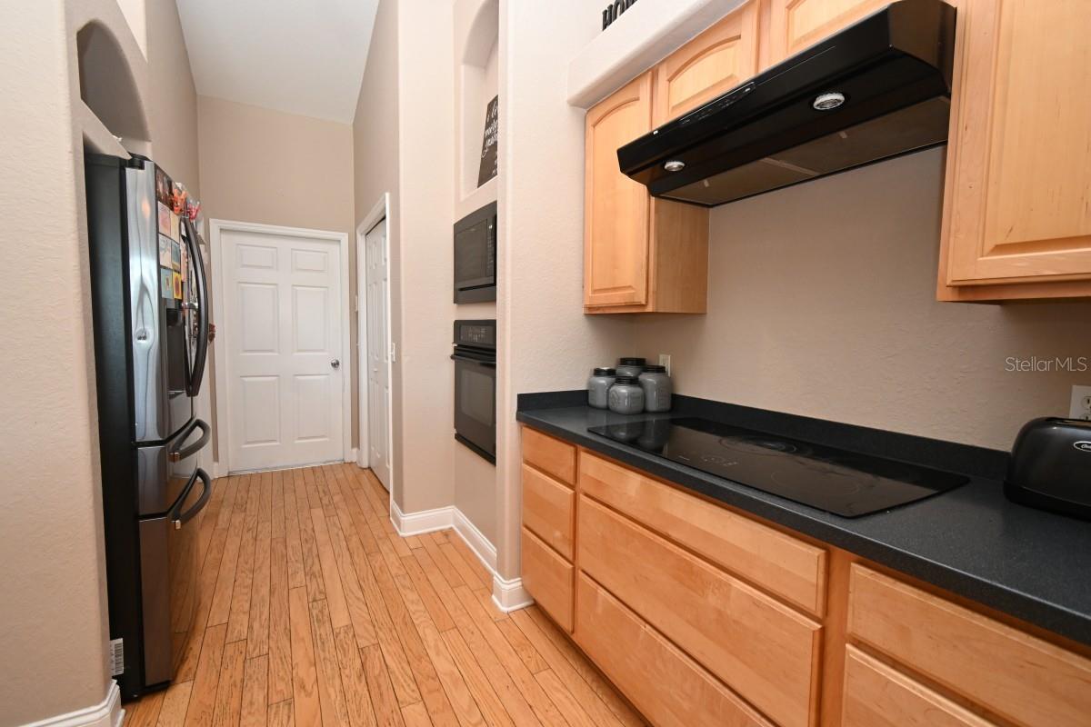 12106 PALM ST — photo 10