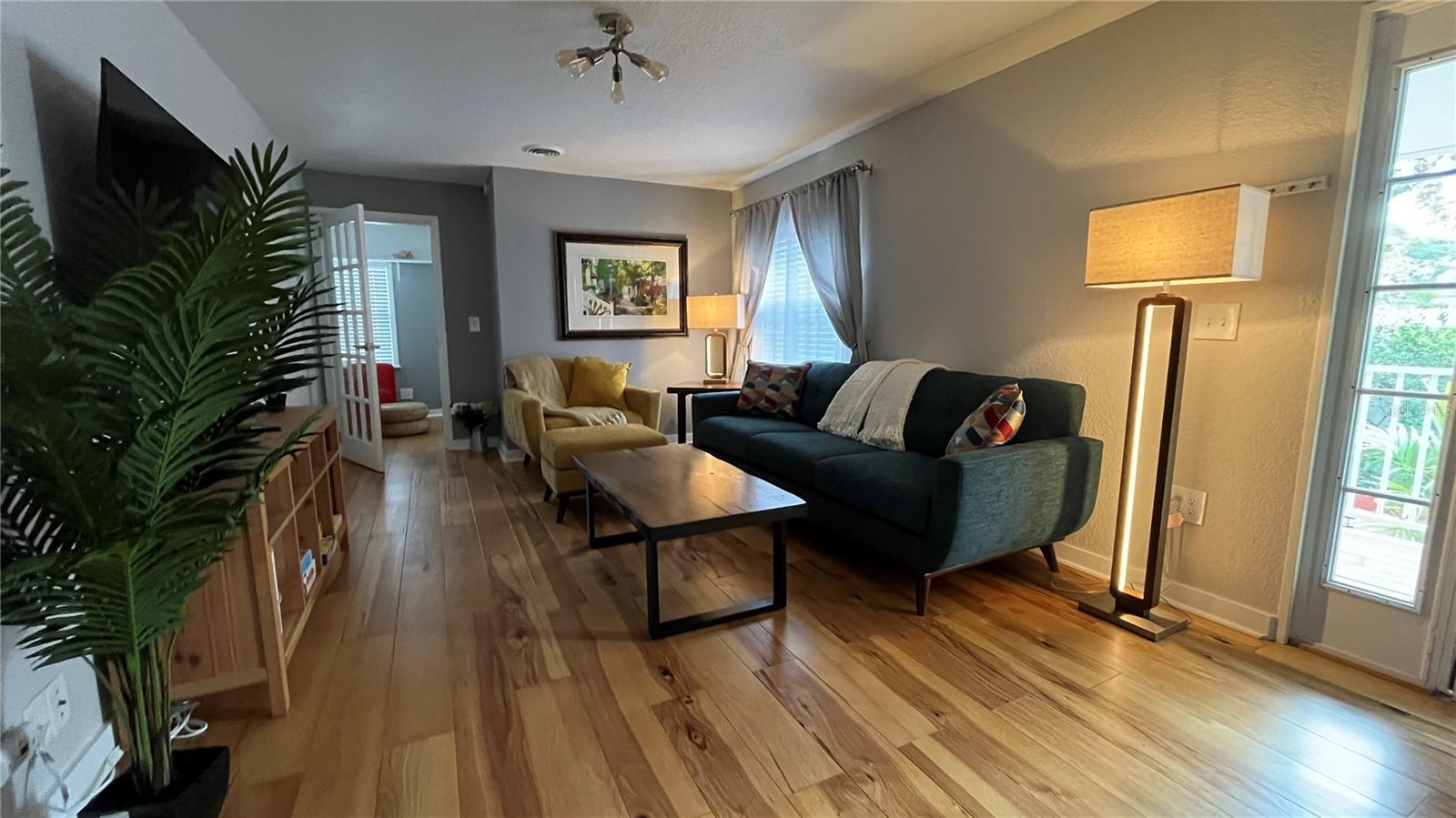 2301 W IDLEWILD AVE — photo 8