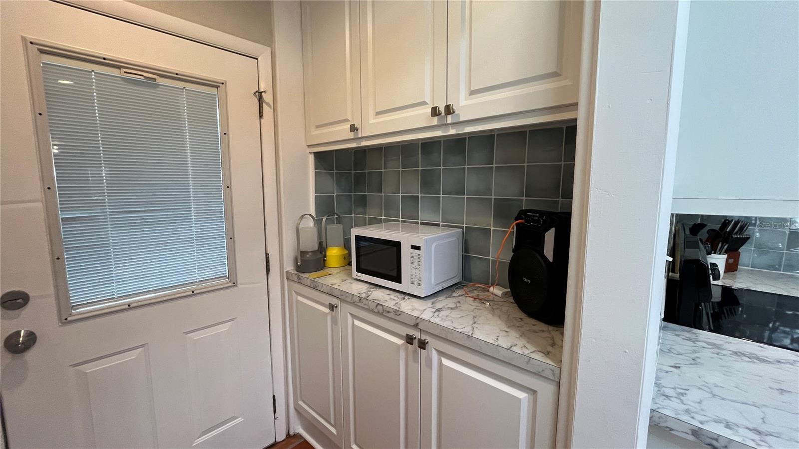 2301 W IDLEWILD AVE — photo 14