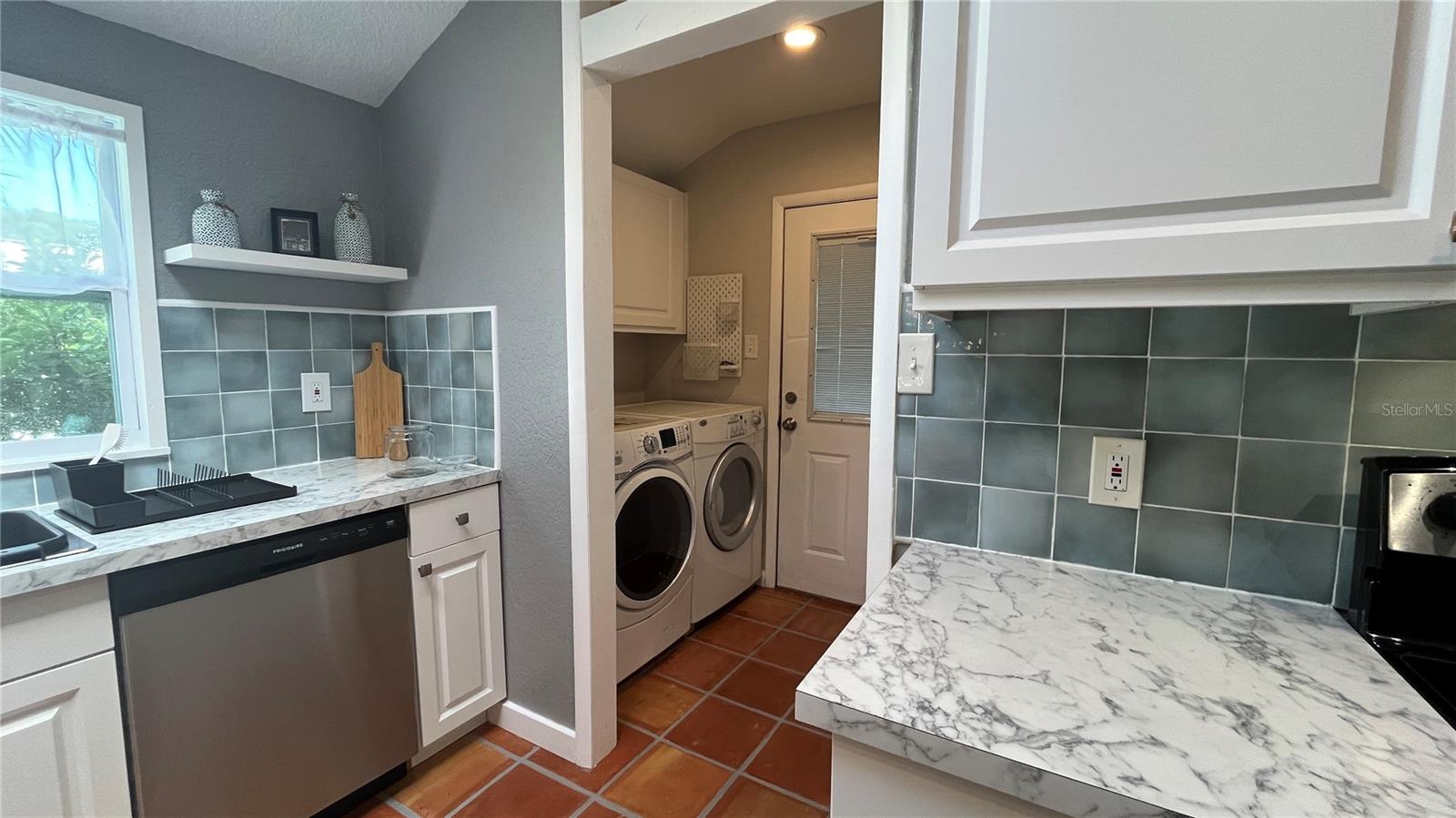 2301 W IDLEWILD AVE — photo 13