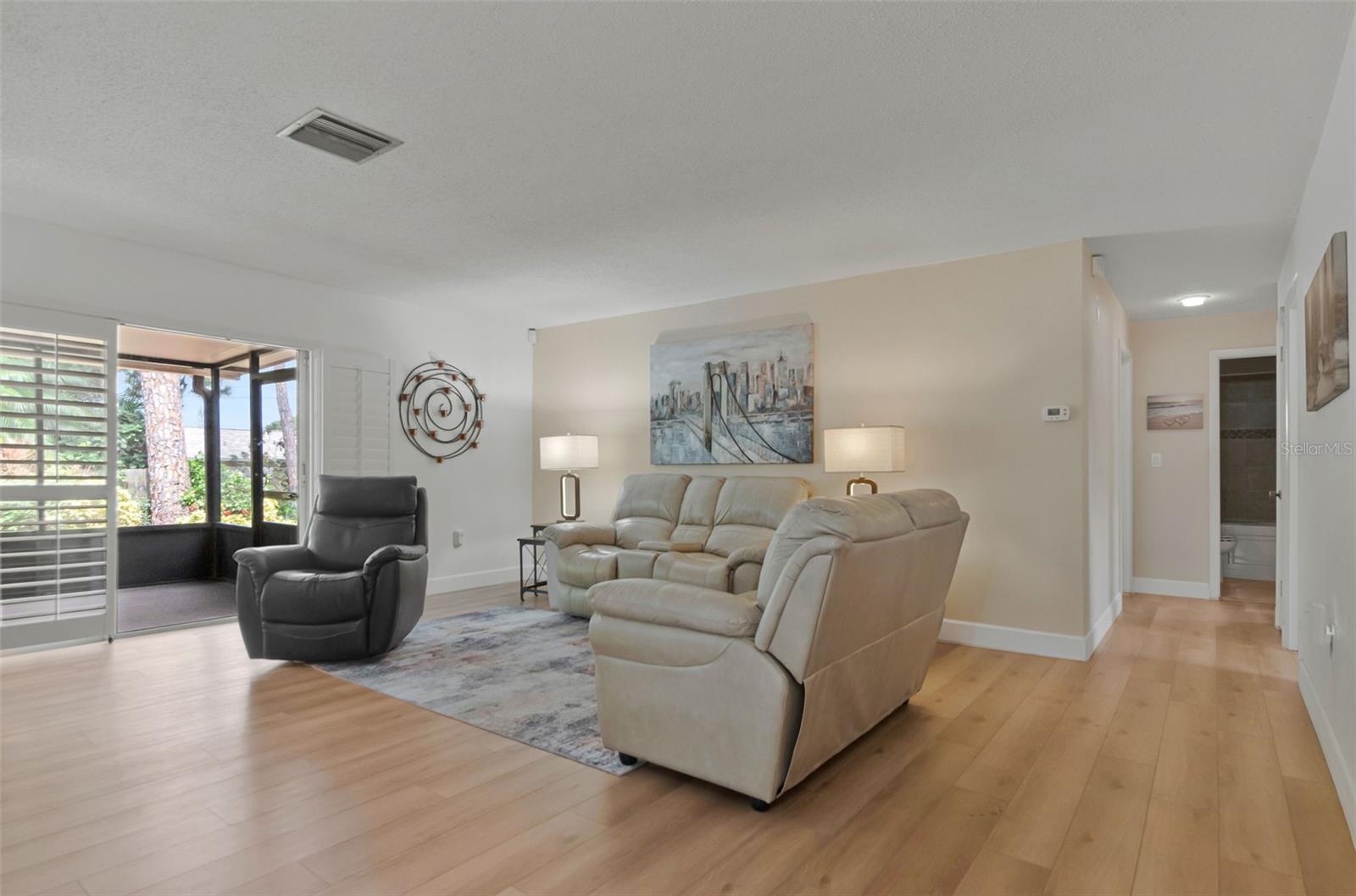 1150 BROOK DR W — photo 7