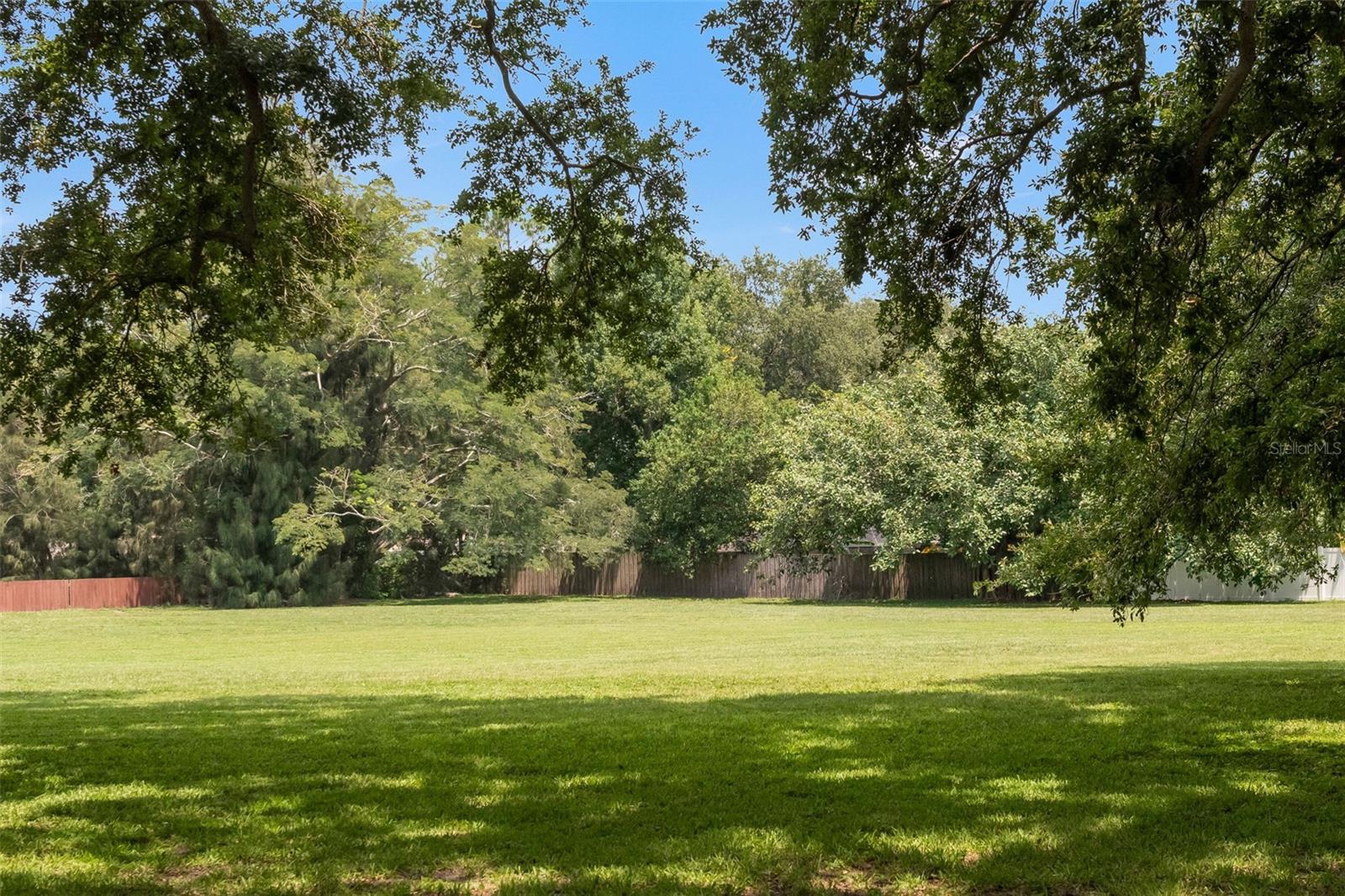 1150 BROOK DR W — photo 47