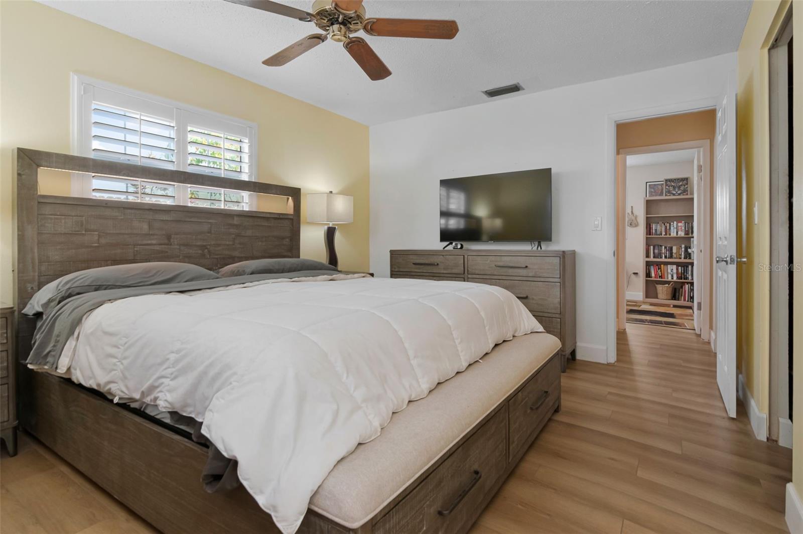 1150 BROOK DR W — photo 25