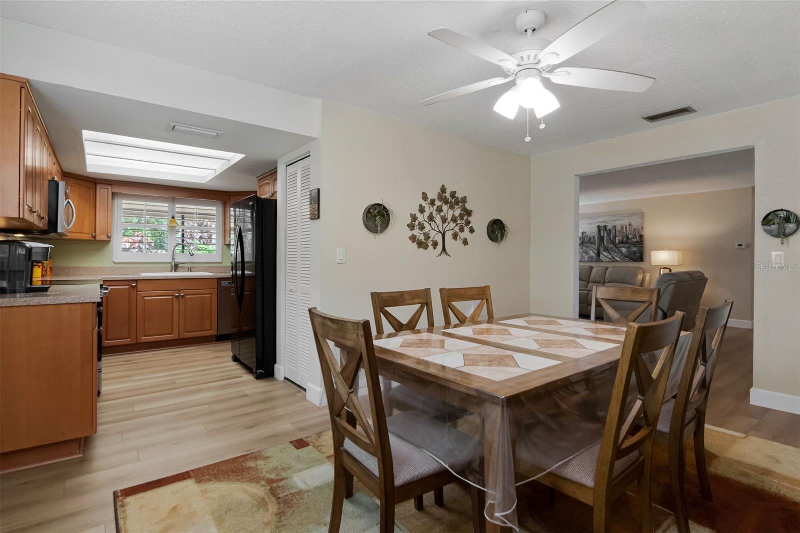 1150 BROOK DR W — photo 17