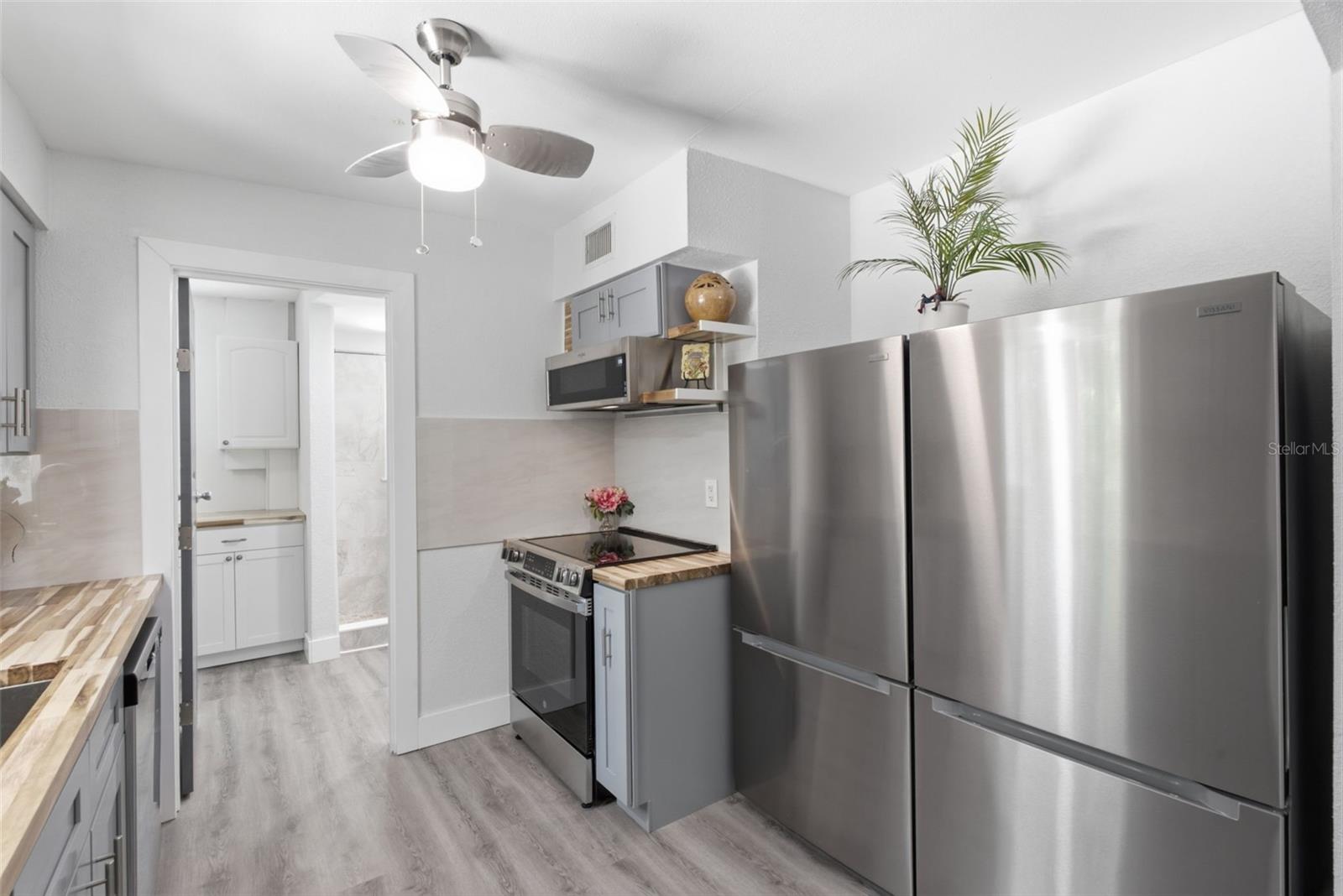 1516 ADELE PL — photo 19