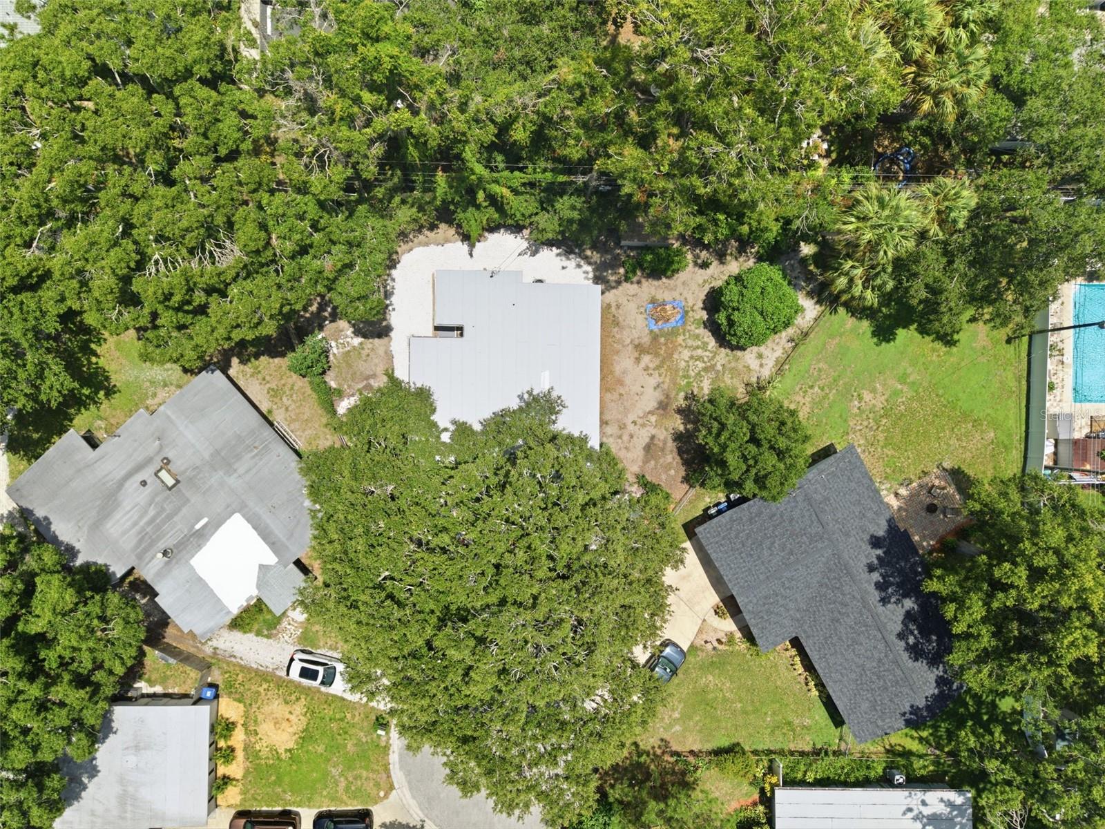1516 ADELE PL — photo 46