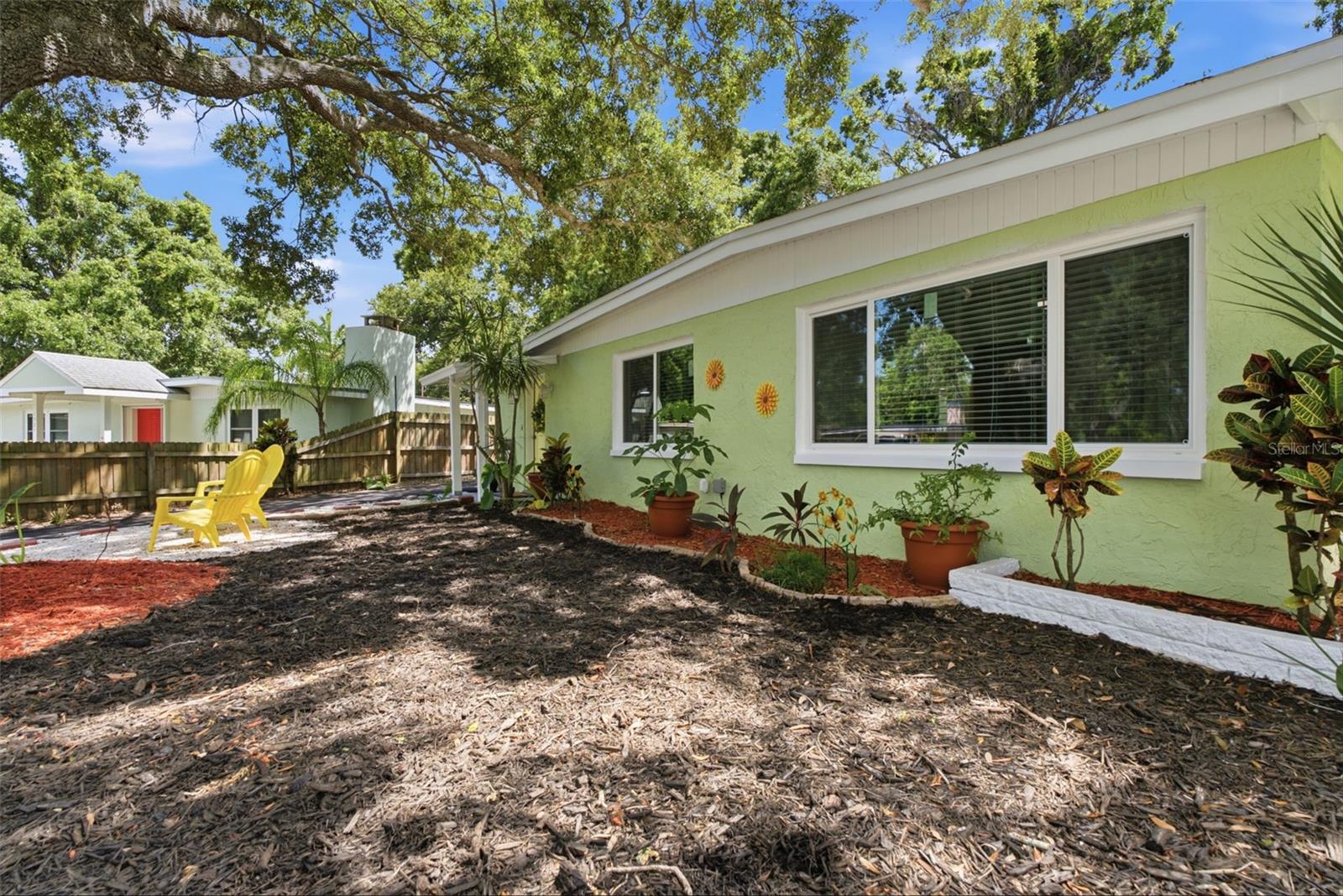 1516 ADELE PL — photo 42