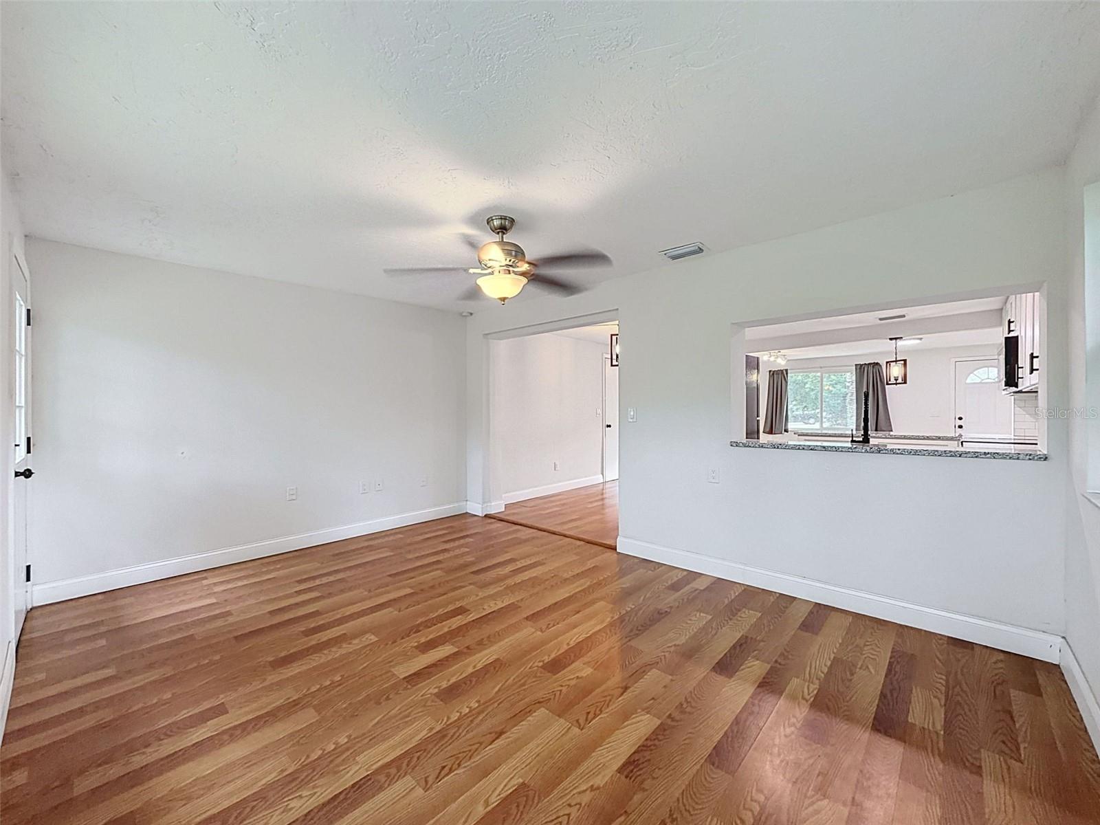 6845 MEDLAR DR — photo 13
