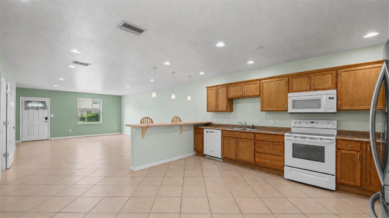 2106 PINE CHACE CT — photo 12