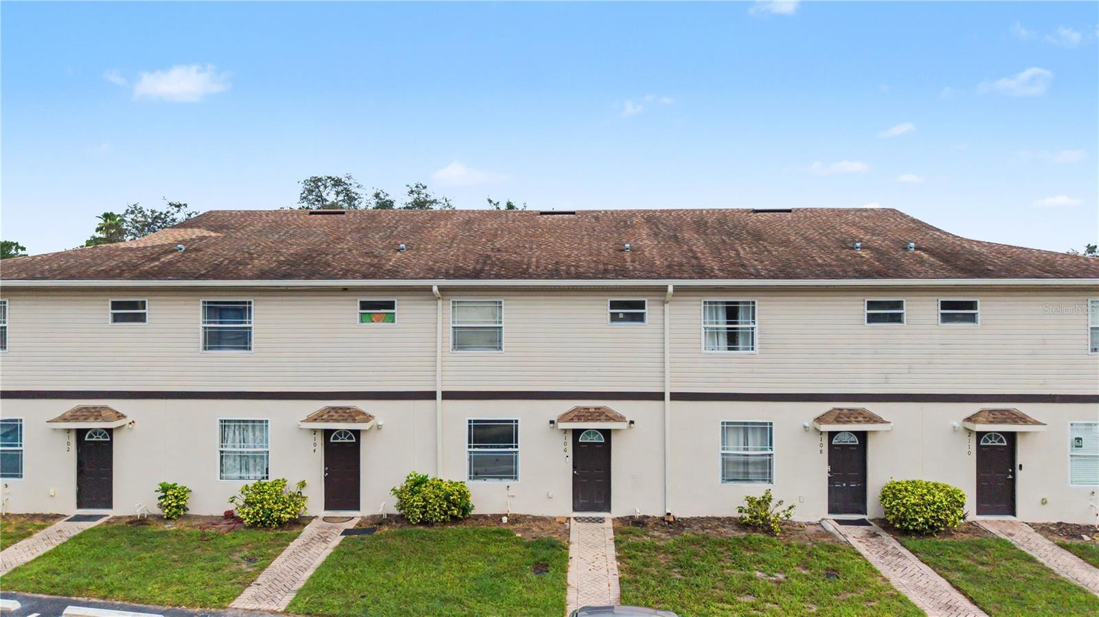 2106 PINE CHACE CT — photo 3