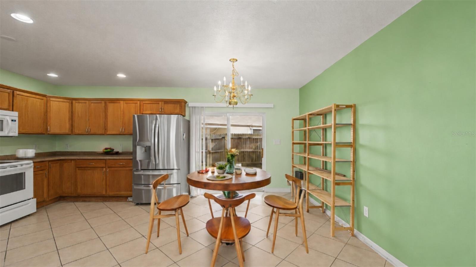 2106 PINE CHACE CT — photo 9