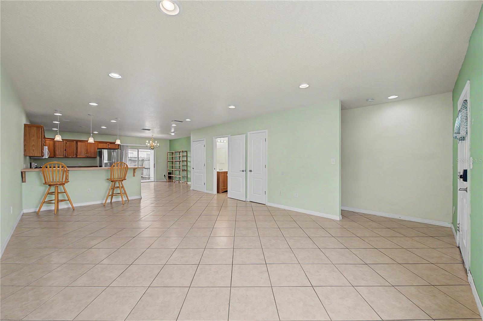2106 PINE CHACE CT — photo 8