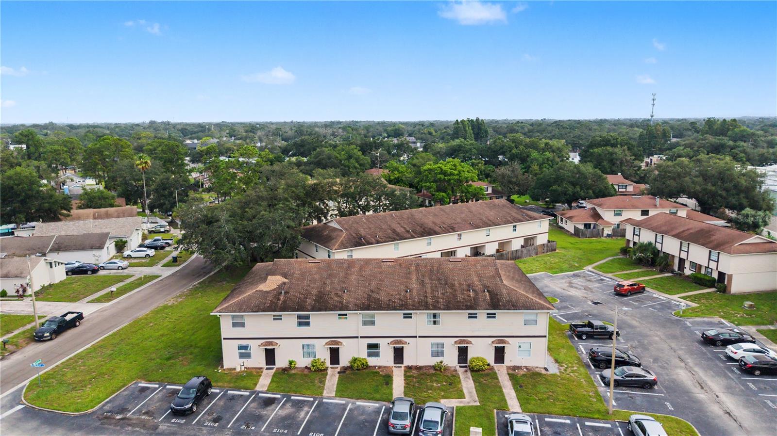 2106 PINE CHACE CT — photo 33