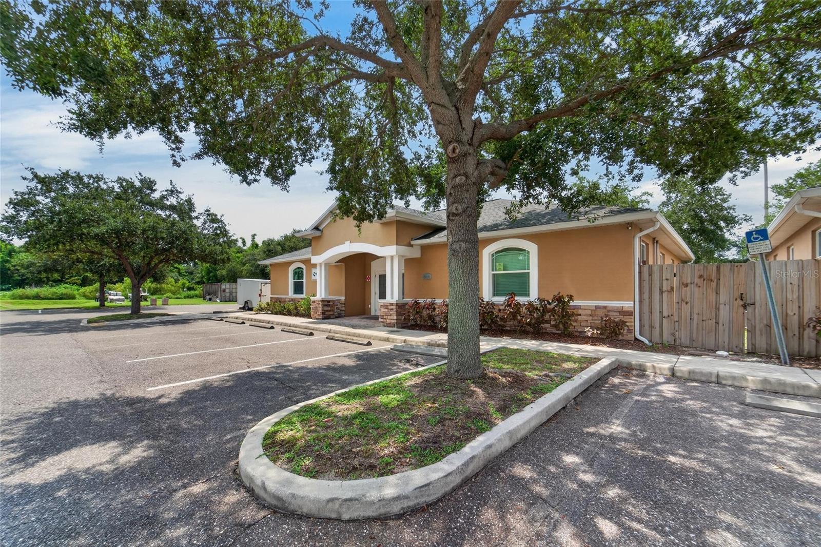 7318 W COMANCHE AVE — photo 48