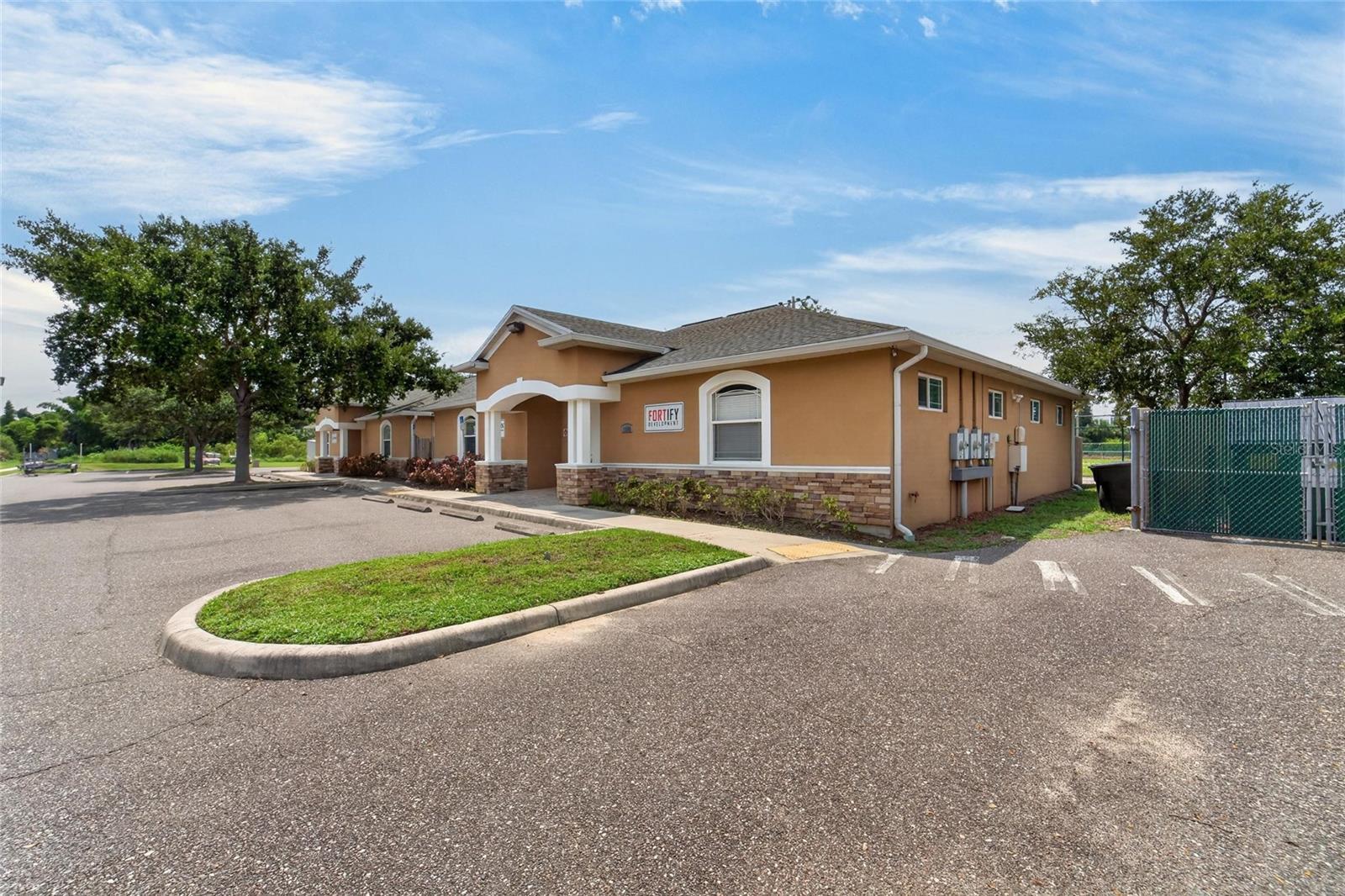 7318 W COMANCHE AVE — photo 45