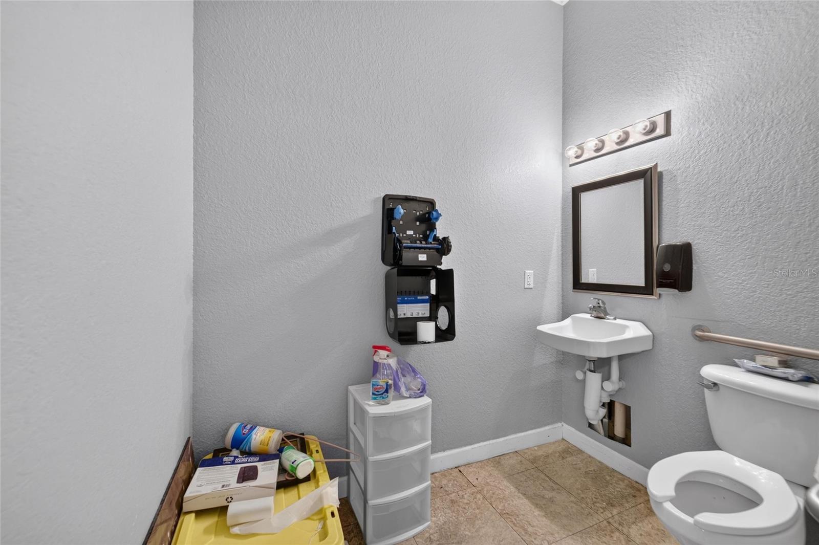 7318 W COMANCHE AVE — photo 76
