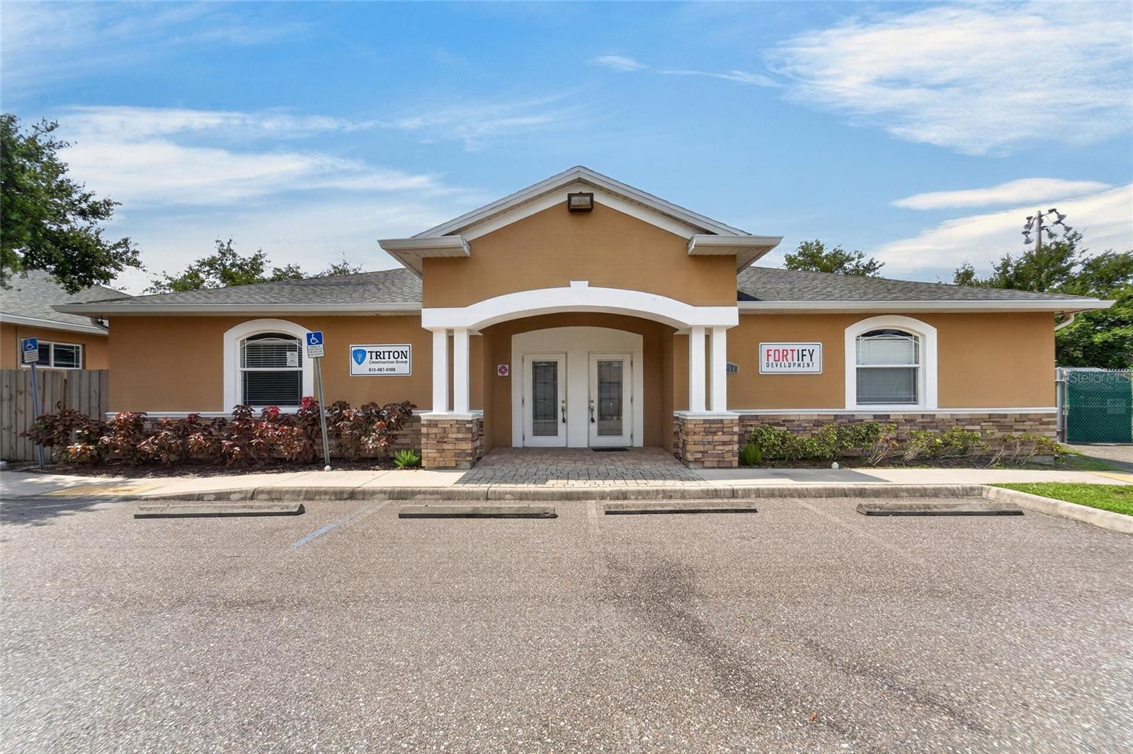7318 W COMANCHE AVE — photo 46