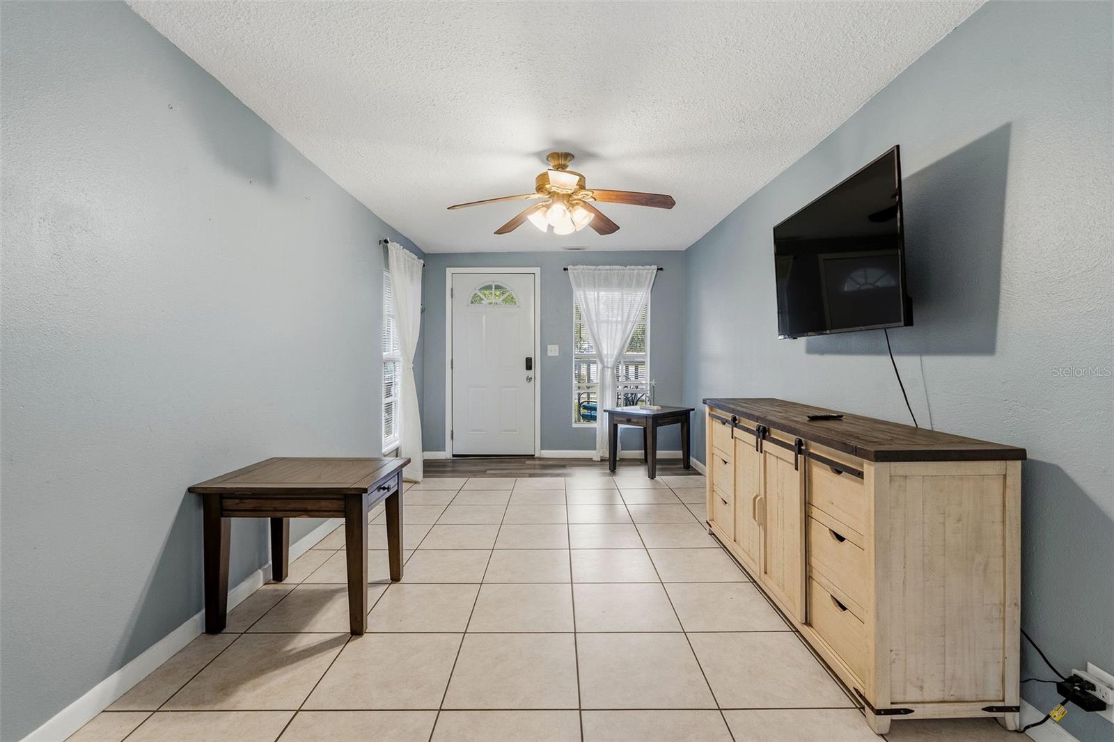 1171 HIGHLAND CT N — photo 3
