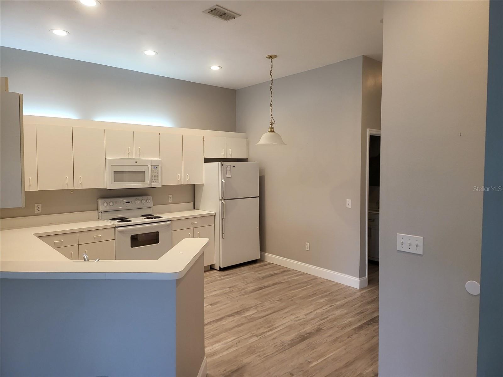 502 CATALINA ISLES CIR — photo 6