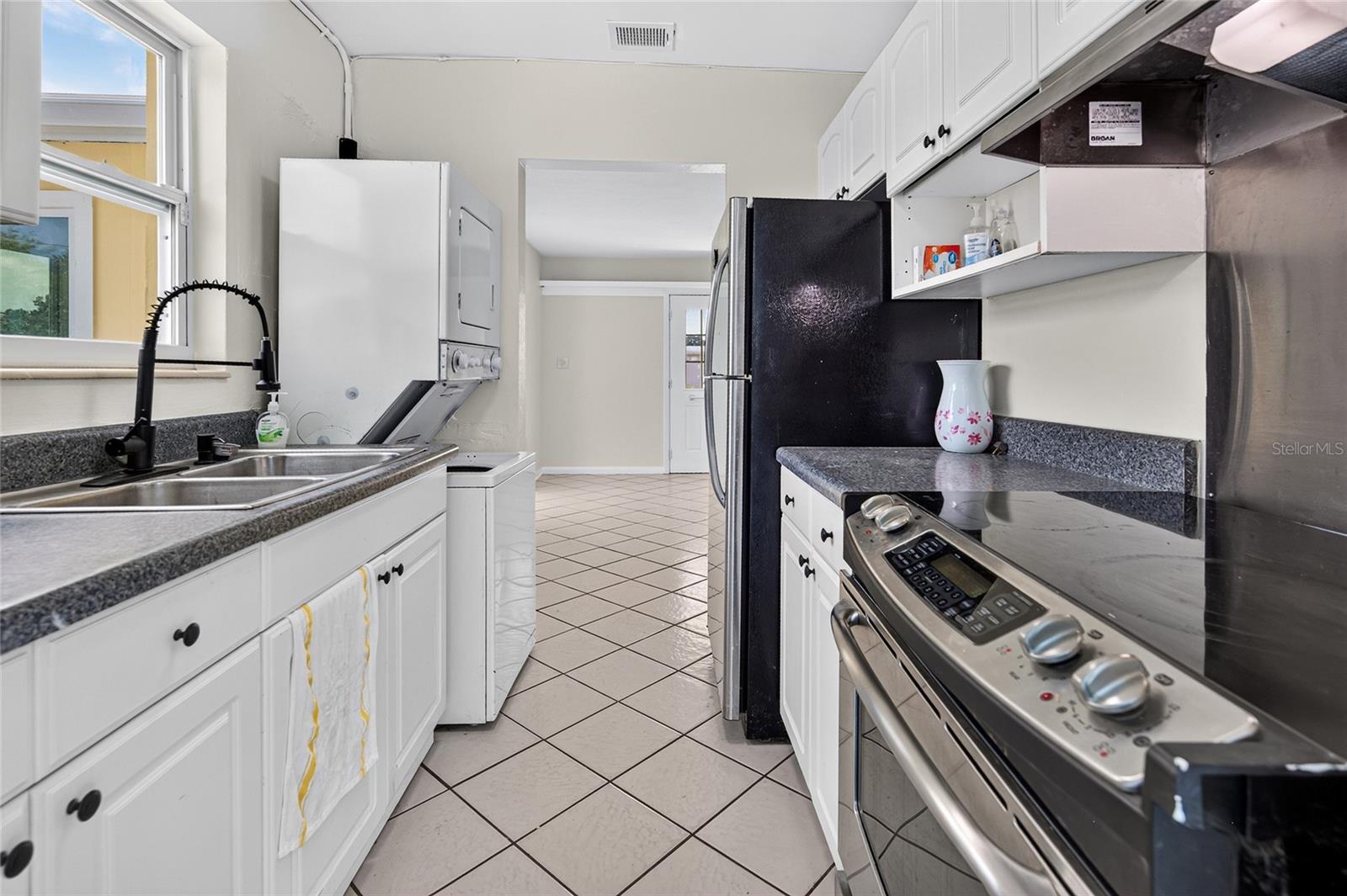 8158 AGRESS AVE — photo 30