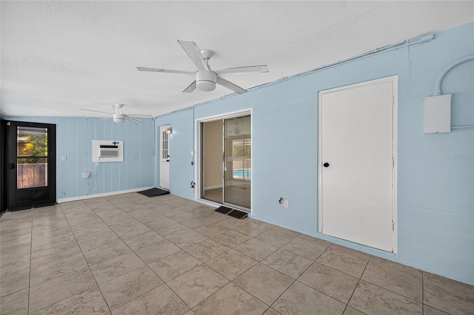8158 AGRESS AVE — photo 12