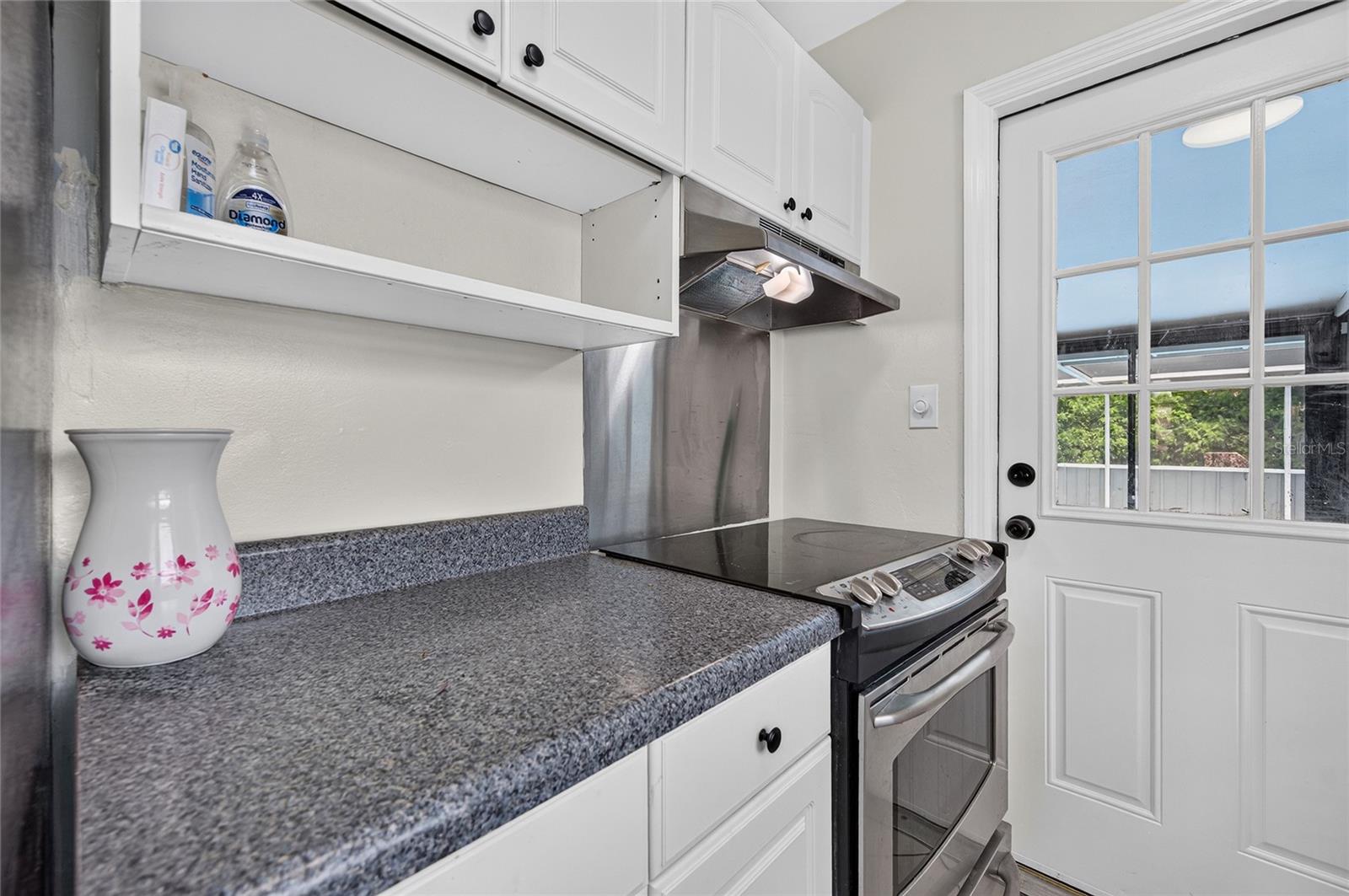 8158 AGRESS AVE — photo 26