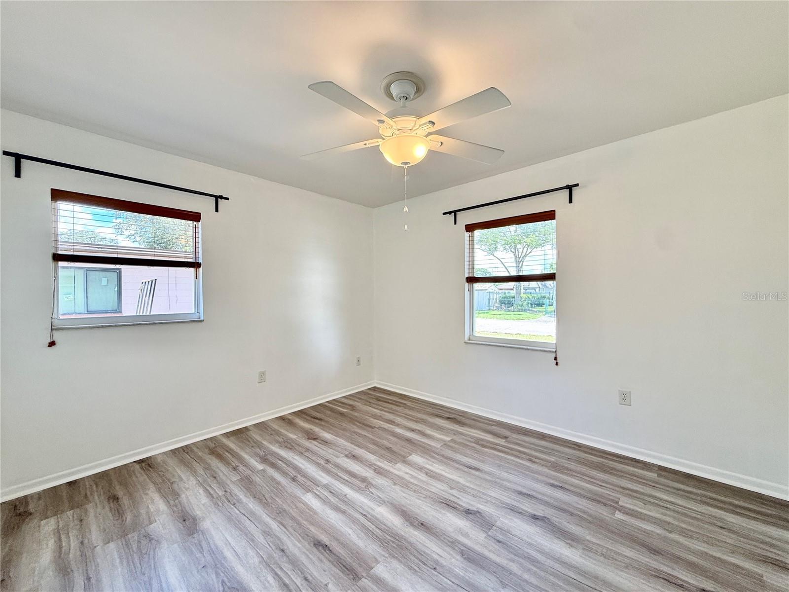 7810 FELICE AVE — photo 18