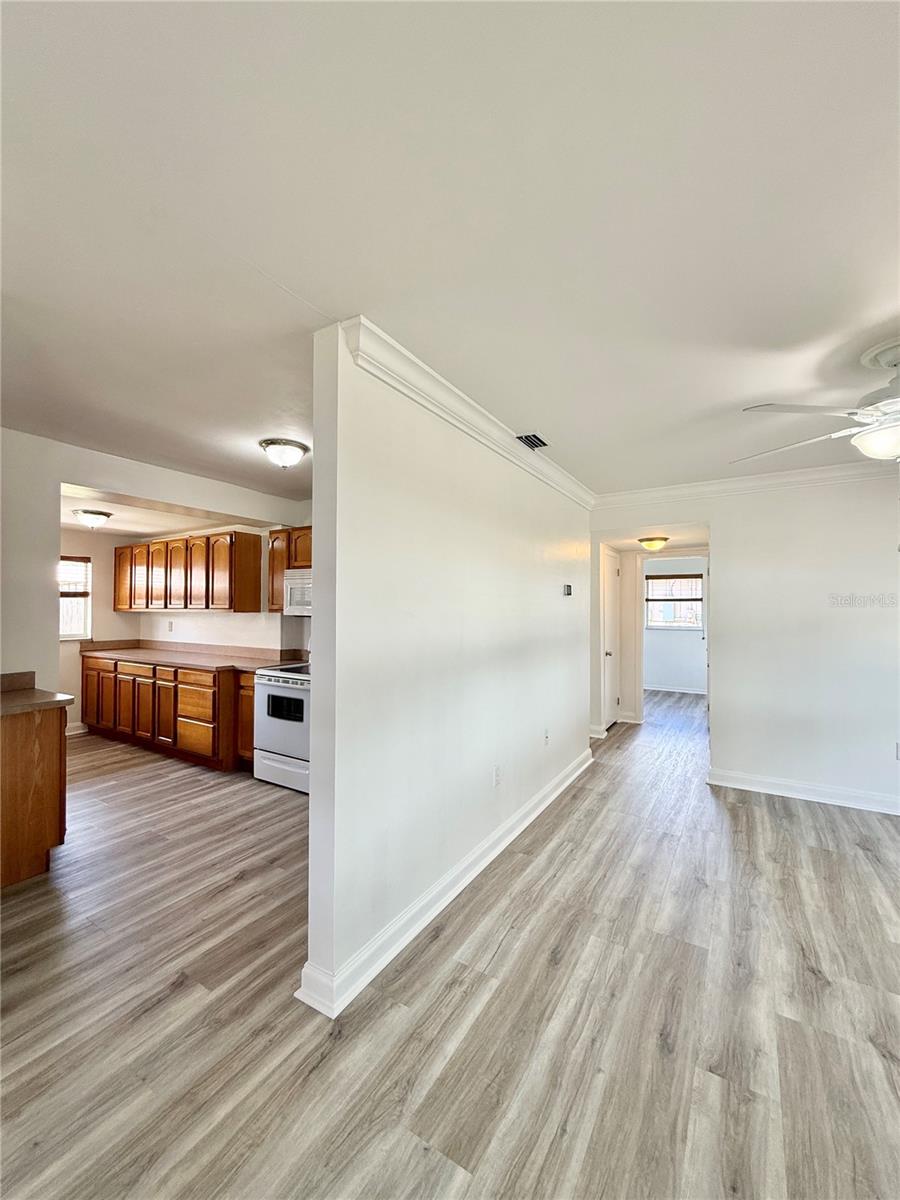 7810 FELICE AVE — photo 17