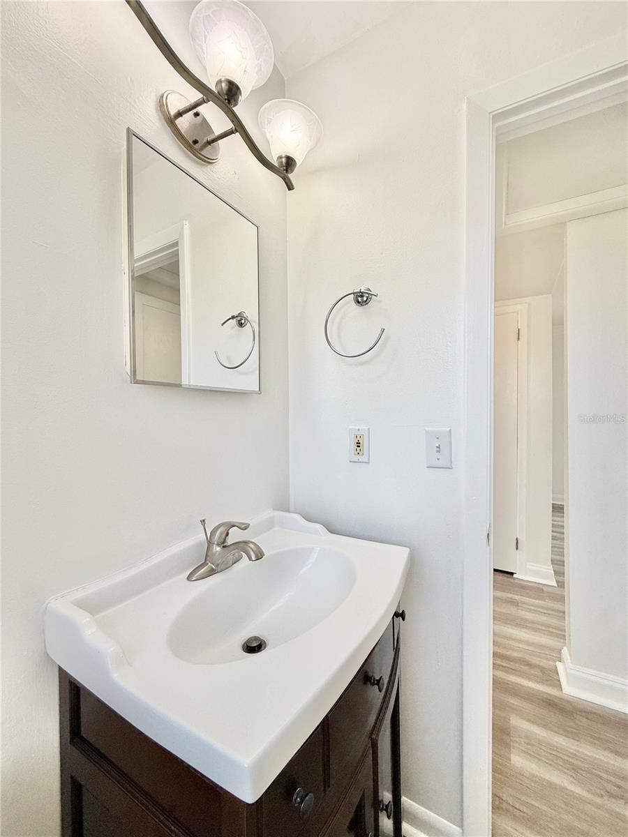 7810 FELICE AVE — photo 15