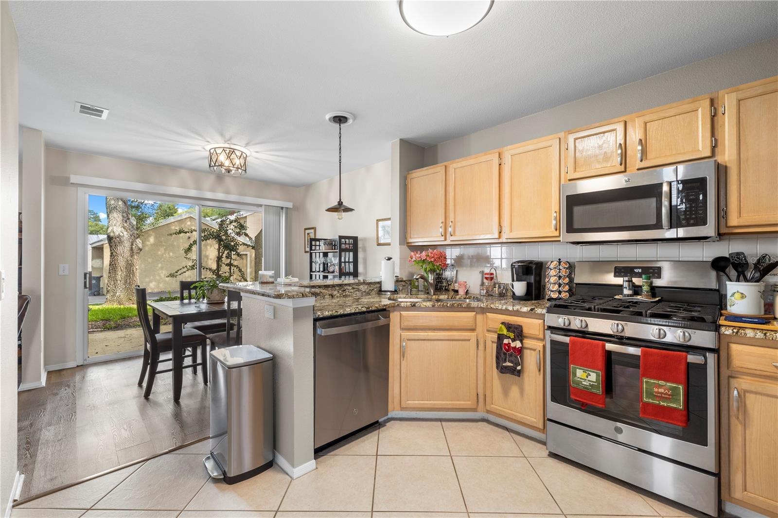 13007 LORNA PL — photo 19