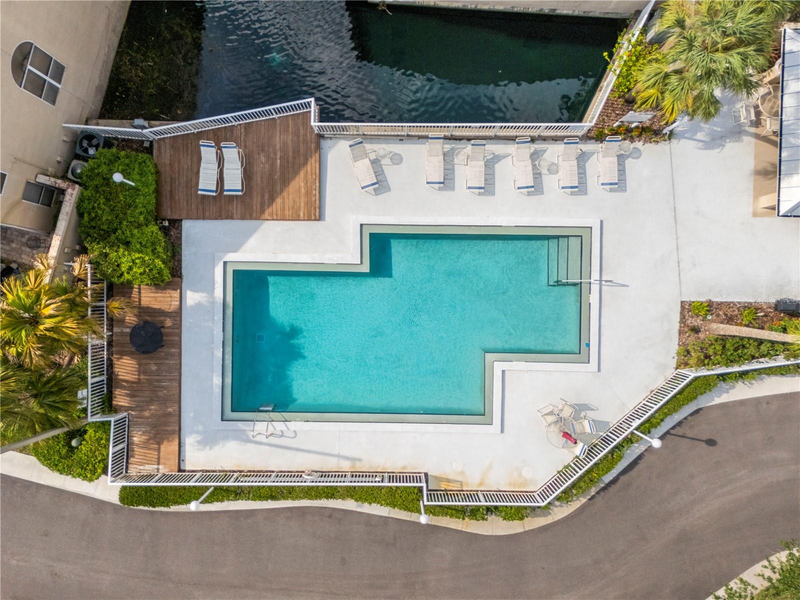 13007 LORNA PL — photo 43
