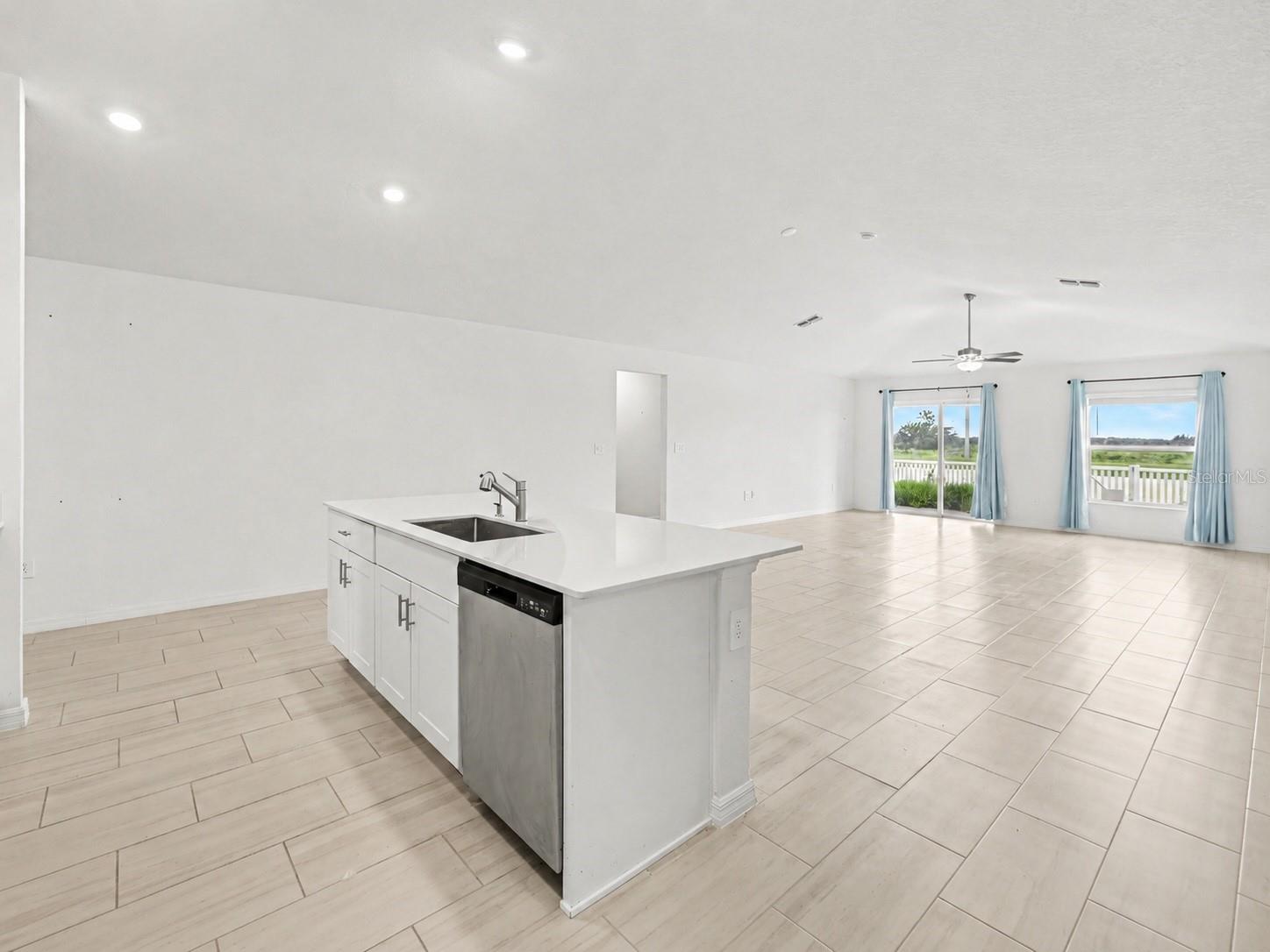 15281 ZIRCON RED DR — photo 17