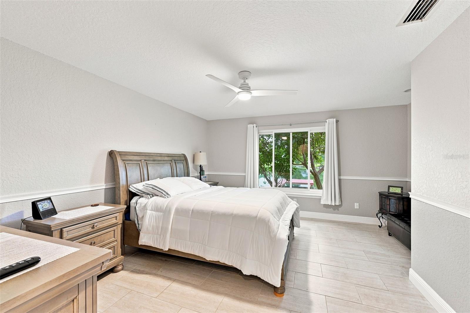 1821 LAKE HERON DR — photo 20