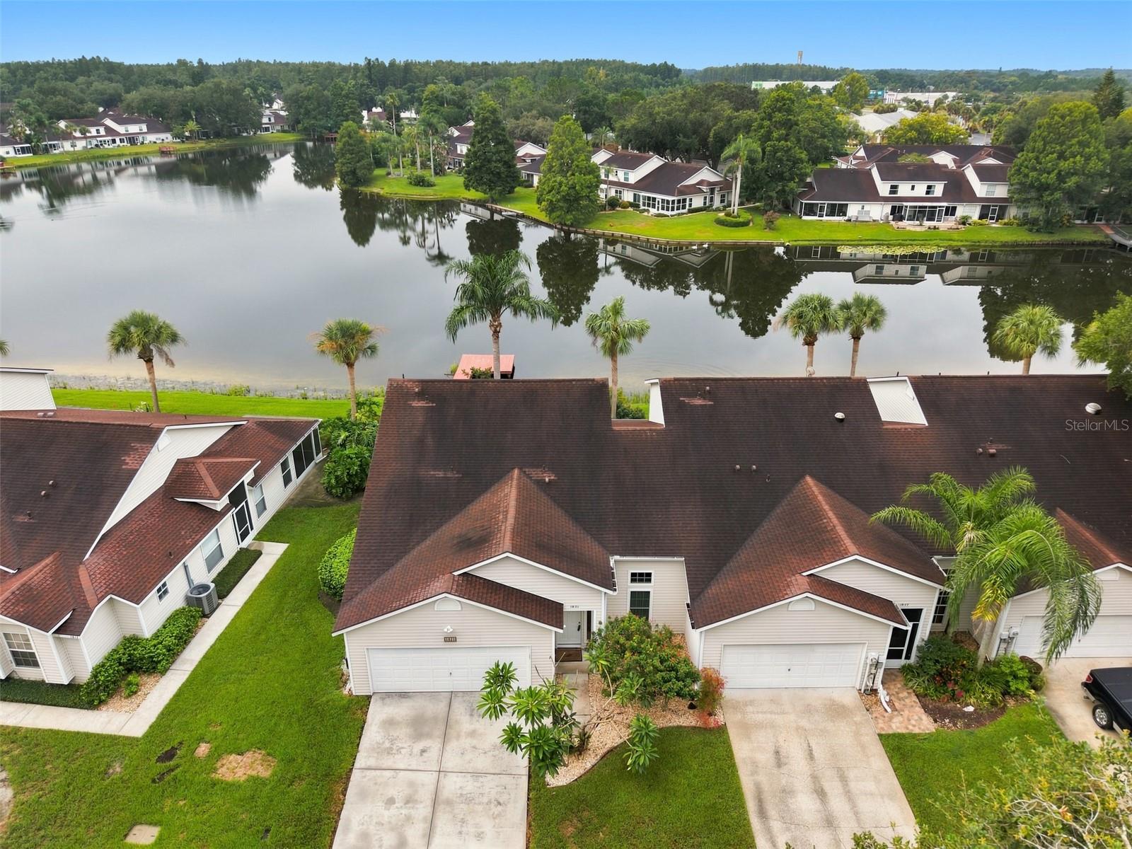 1821 LAKE HERON DR — photo 40
