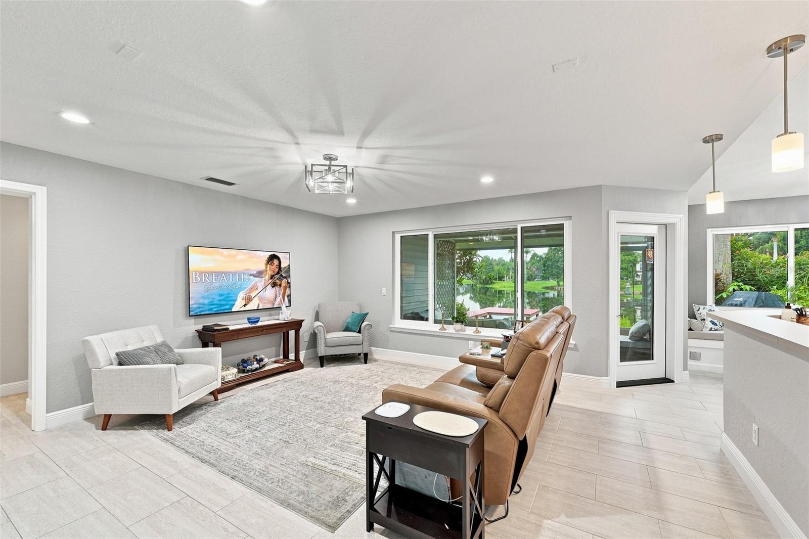1821 LAKE HERON DR — photo 4