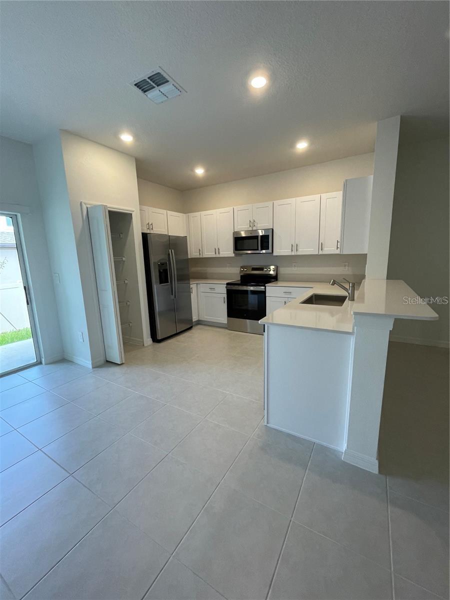 10199 TRUMPET HONEYSUCKLE WAY — photo 3
