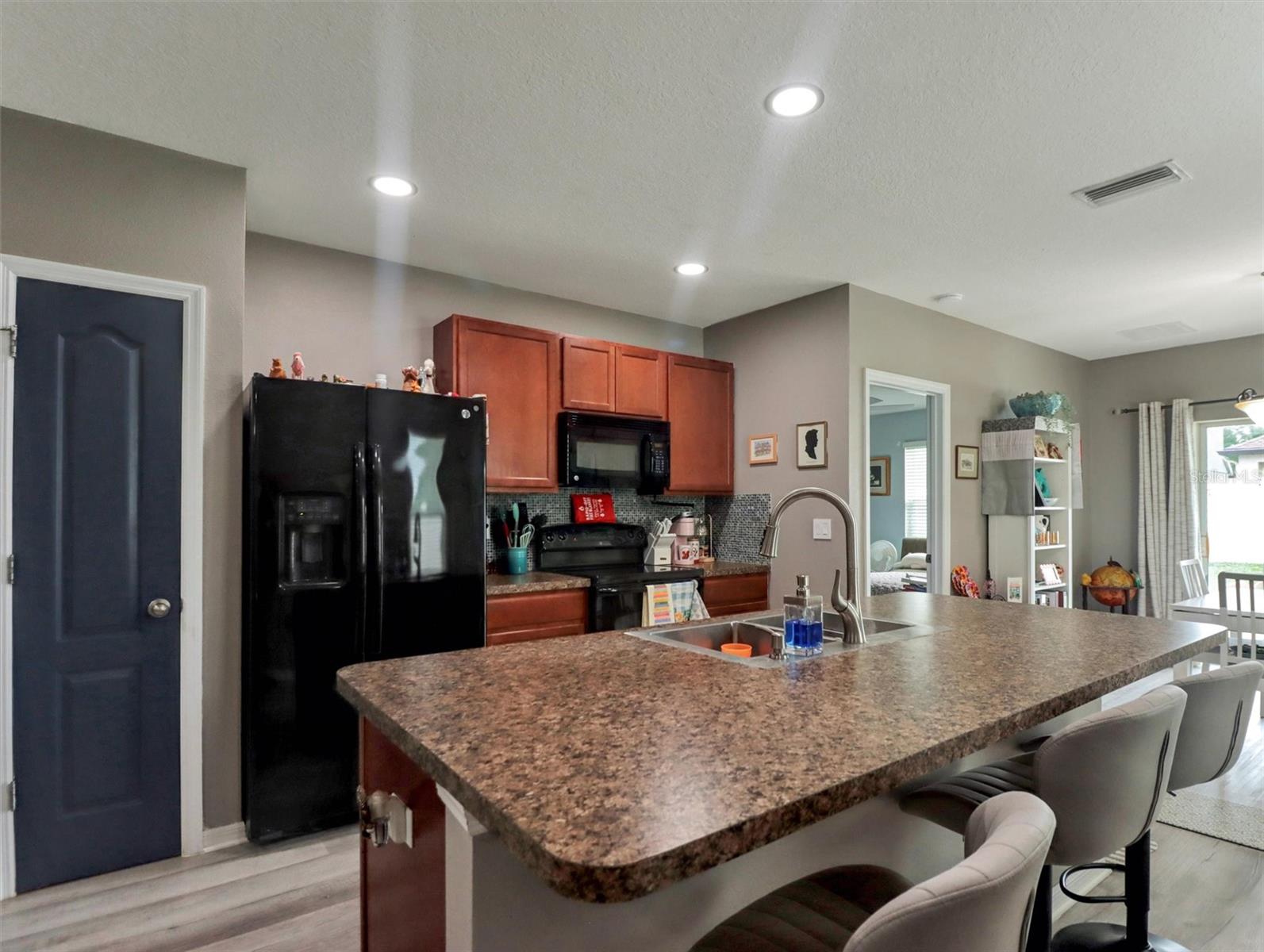10408 WHISPERING HAMMOCK DR — photo 8