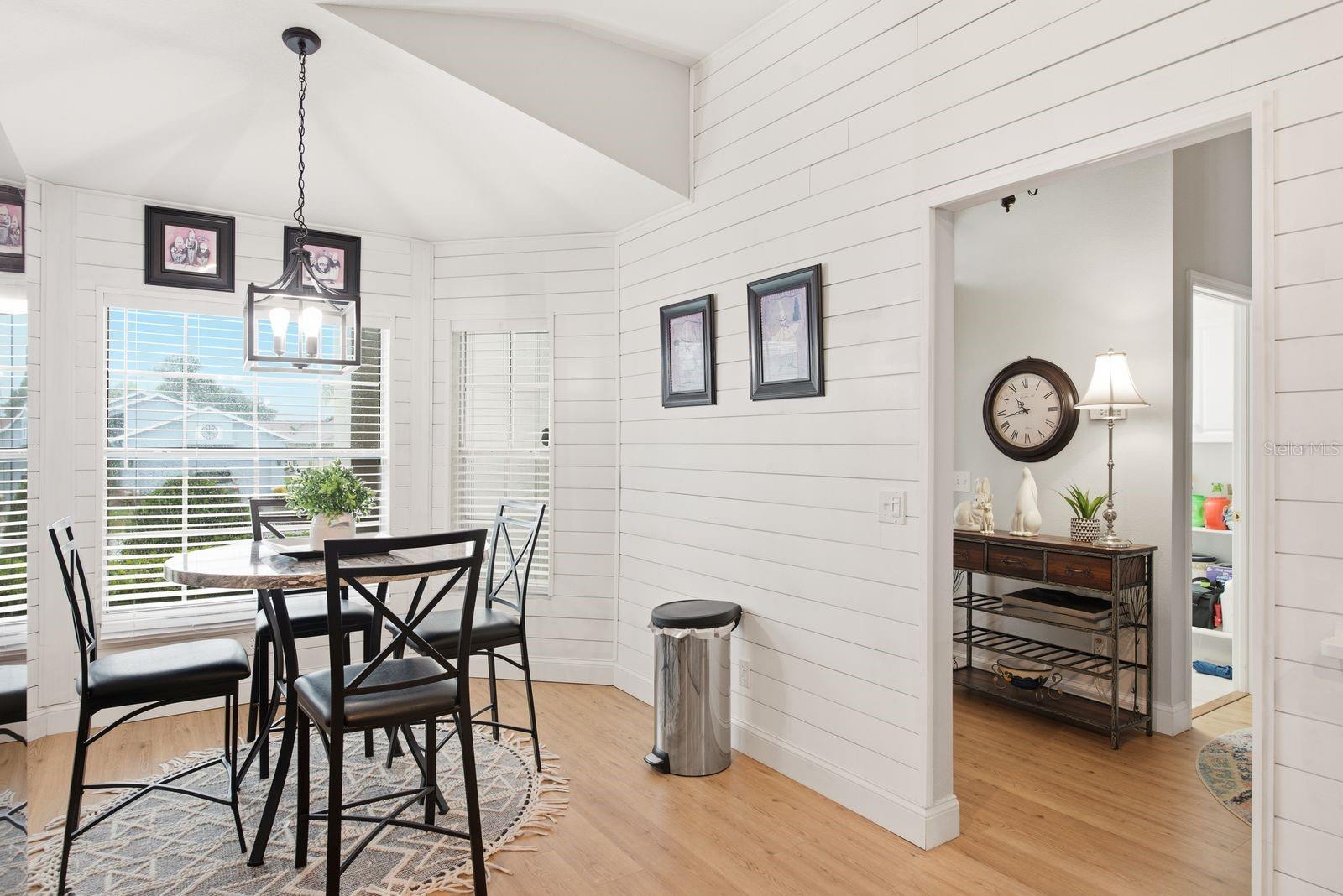 11328 HOLLANDER AVE — photo 14