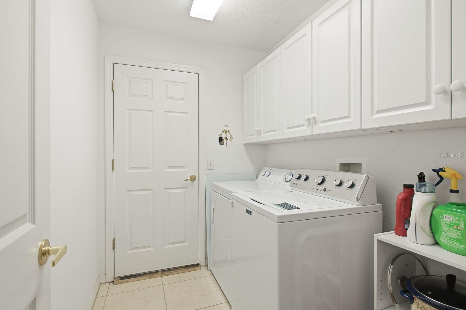 11328 HOLLANDER AVE — photo 24