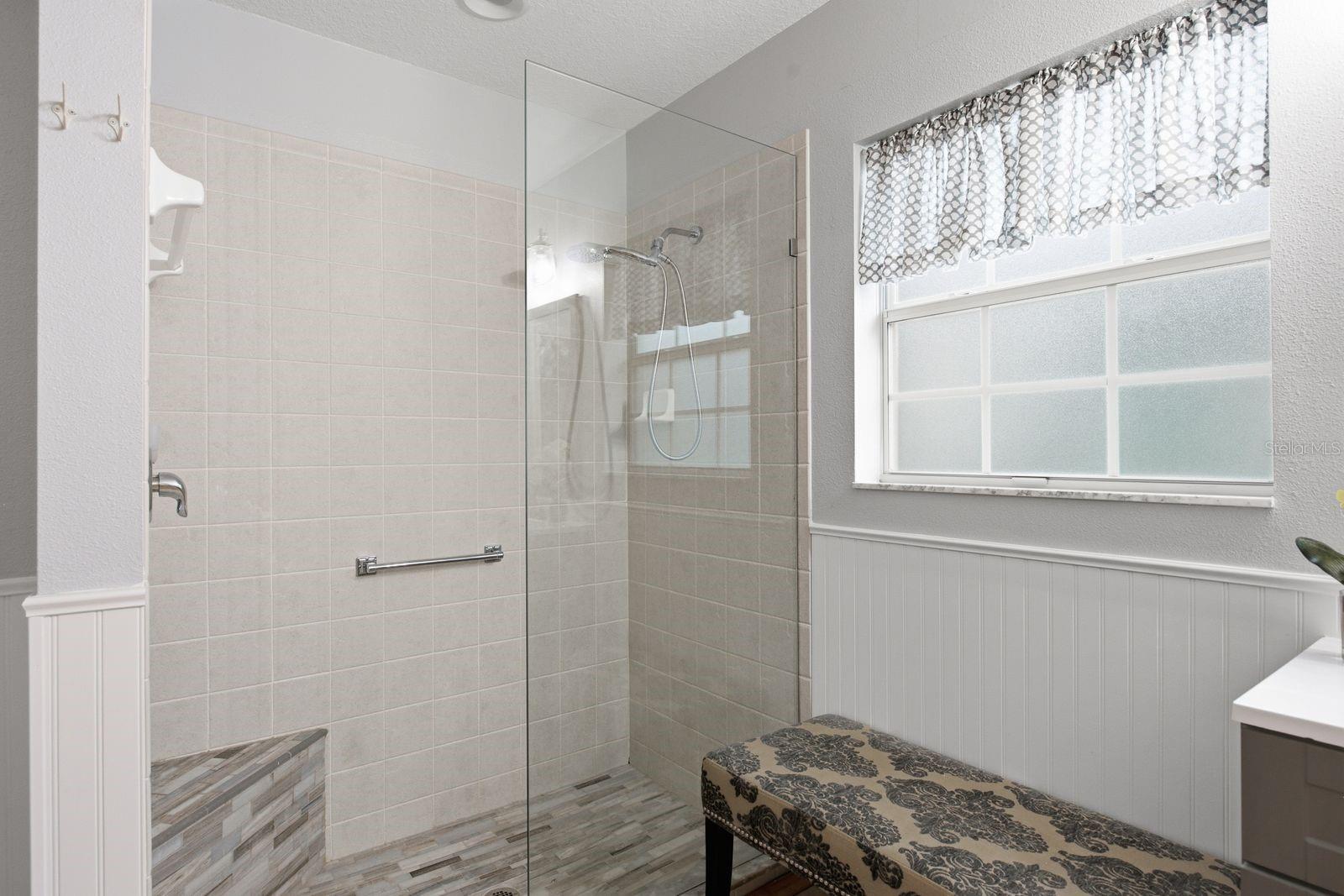 11328 HOLLANDER AVE — photo 20