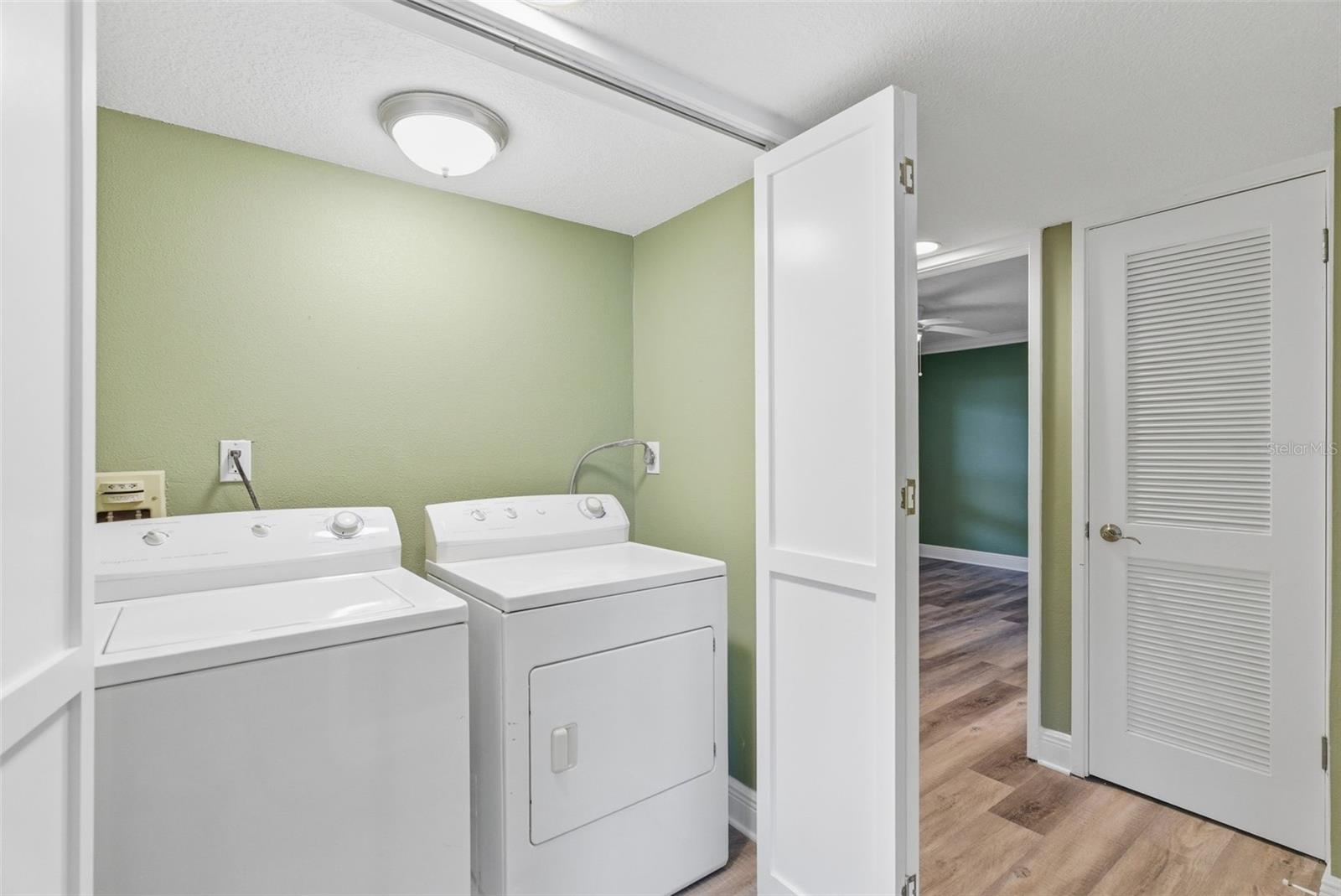 2413 BAYSHORE BLVD #1004 — photo 37