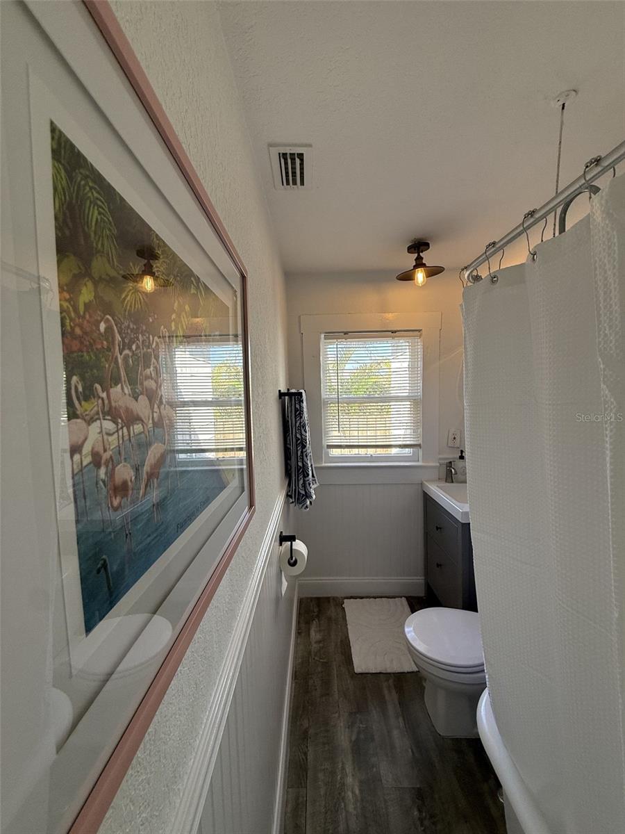 405 E CAYUGA ST — photo 19