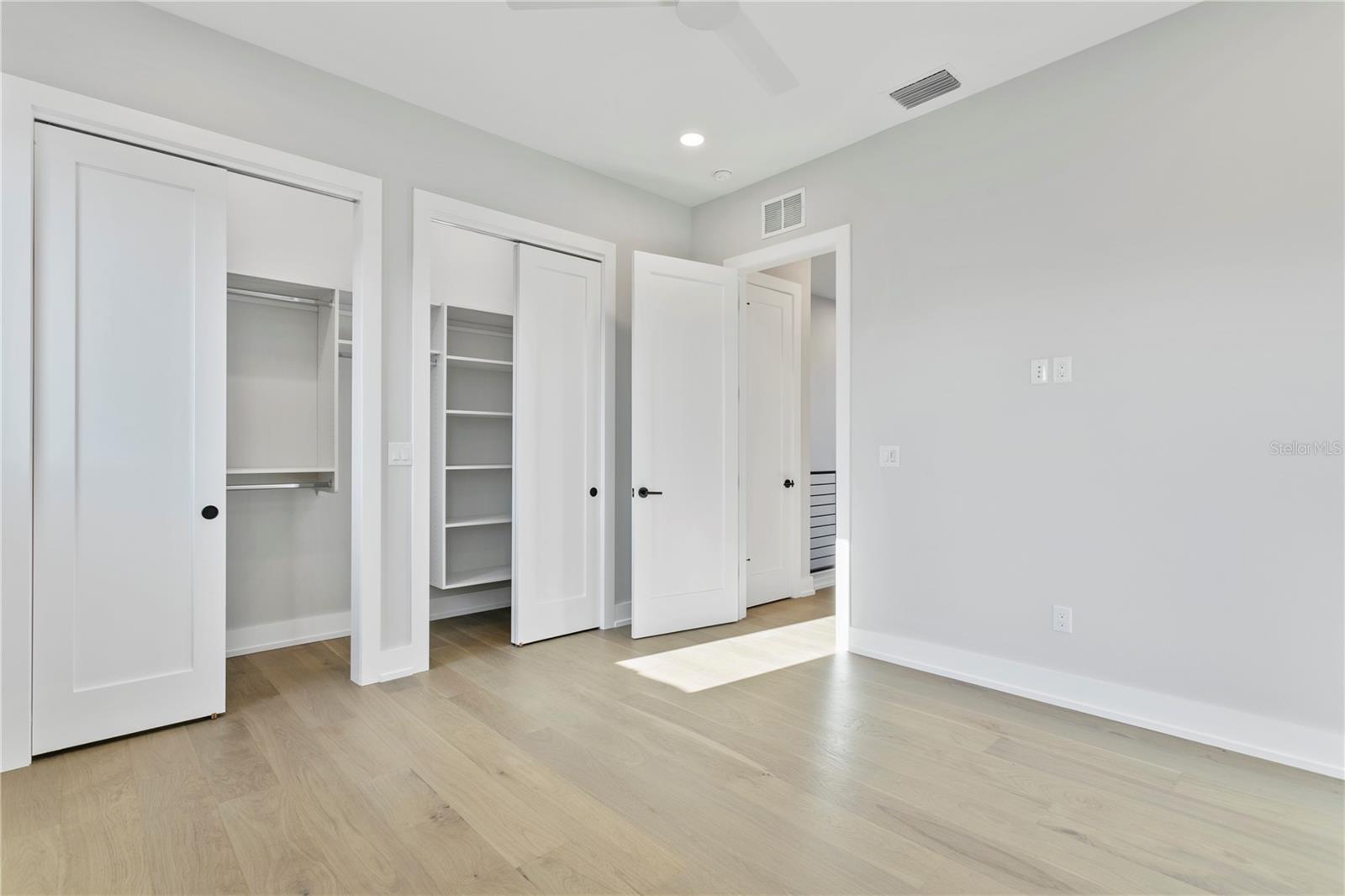368 6TH ST S #1 — photo 38