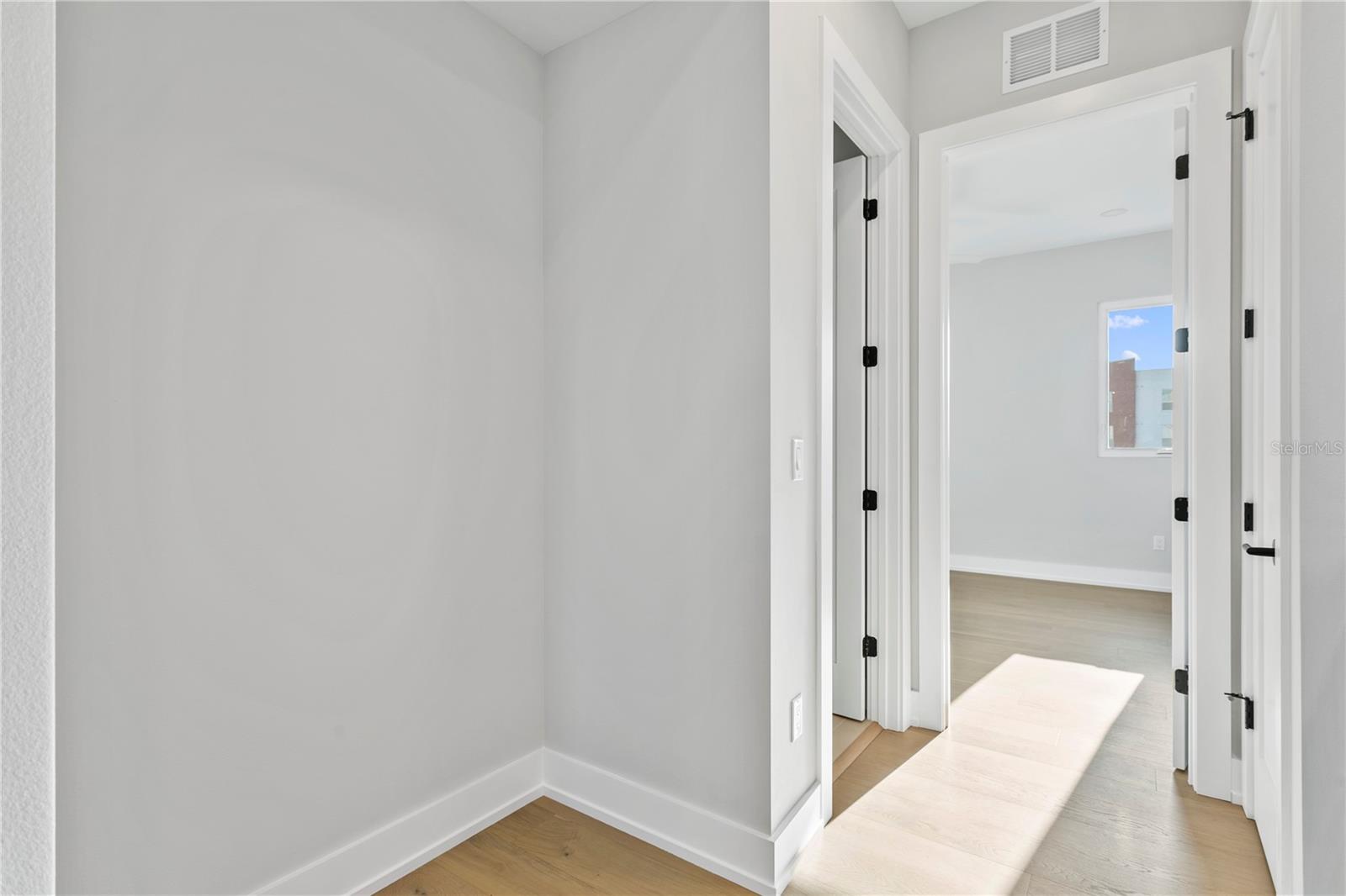 368 6TH ST S #1 — photo 36