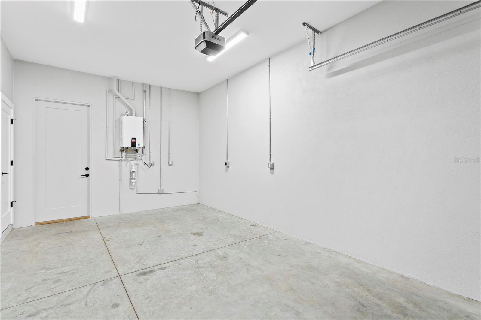 368 6TH ST S #1 — photo 43
