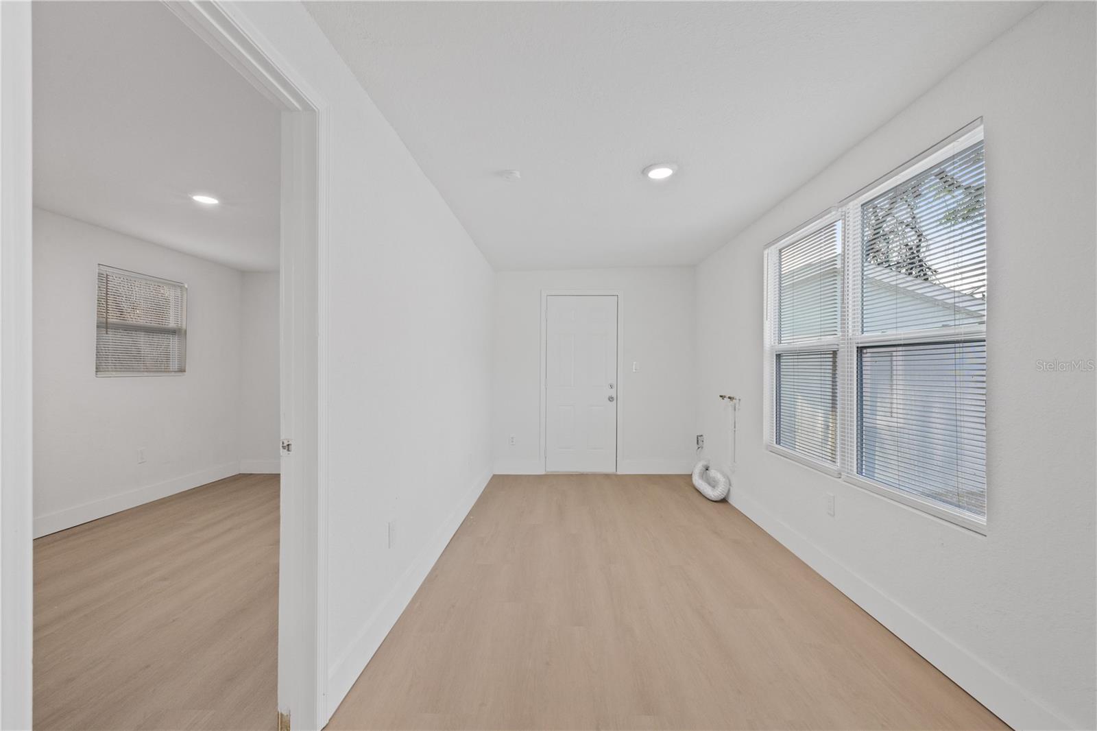 8714 N BLVD — photo 22